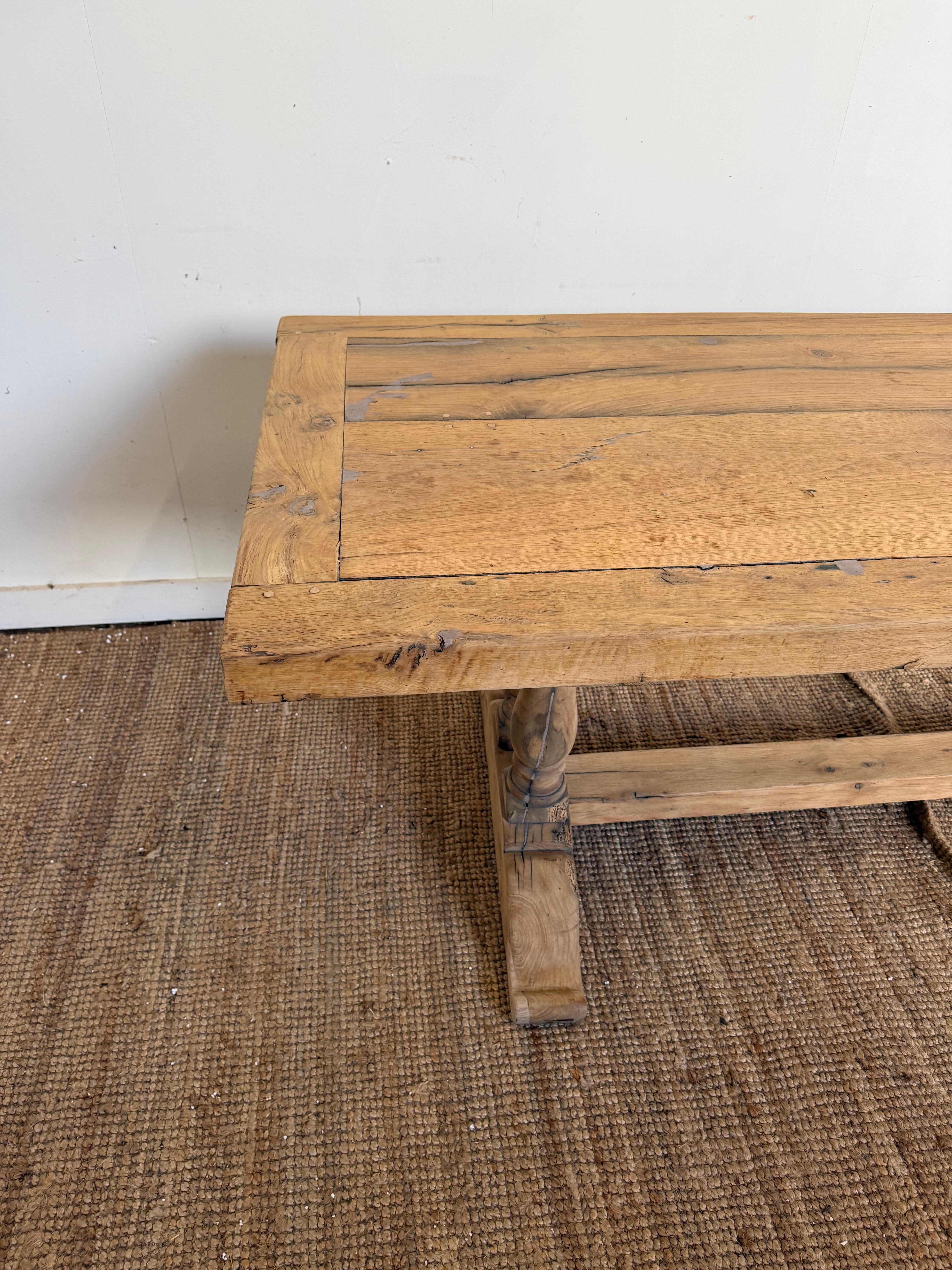 Bleached oak refectory table in the Louis XVI style For Sale 4
