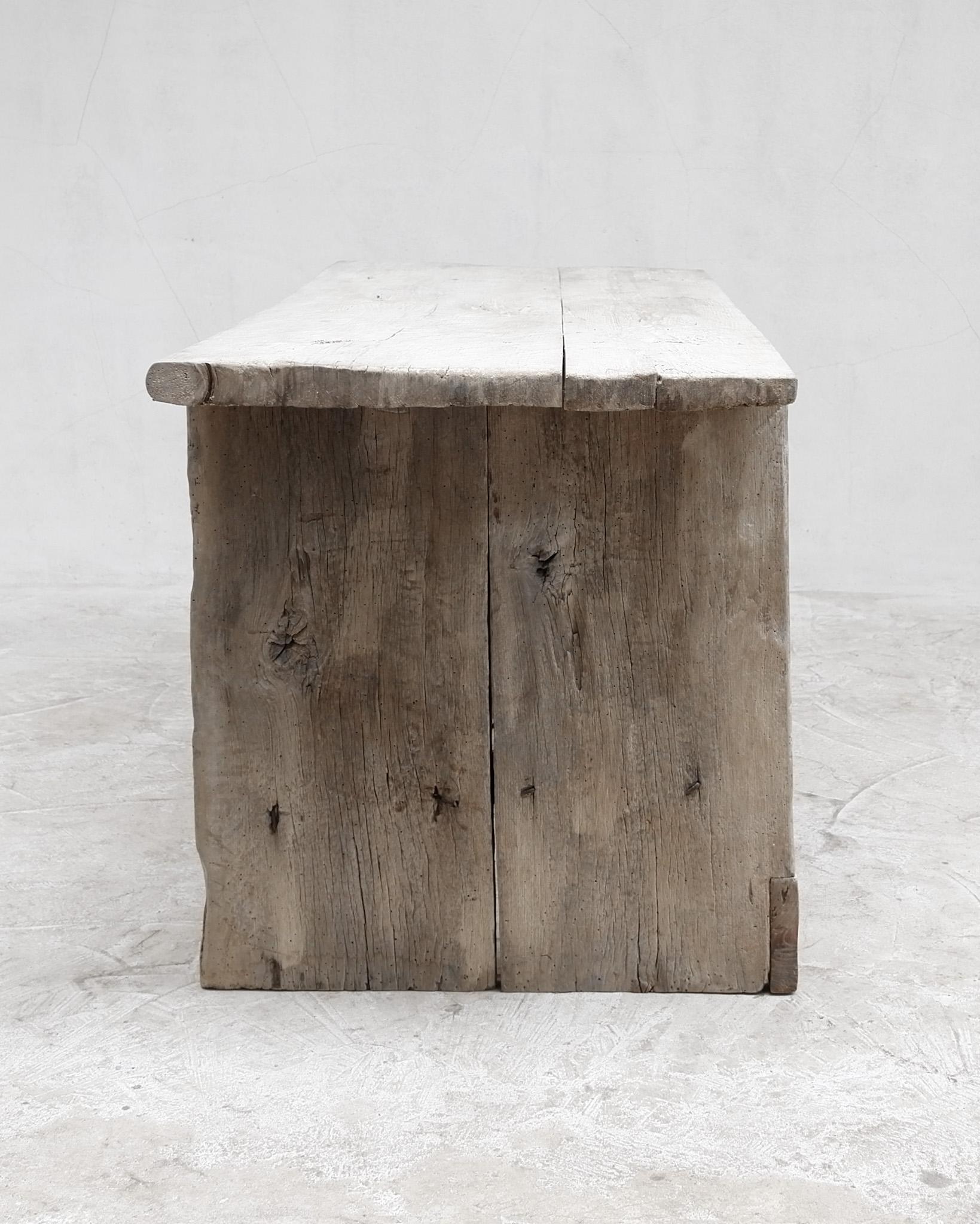 Bleached-Out Hewn Slab Table  In Good Condition For Sale In London, GB