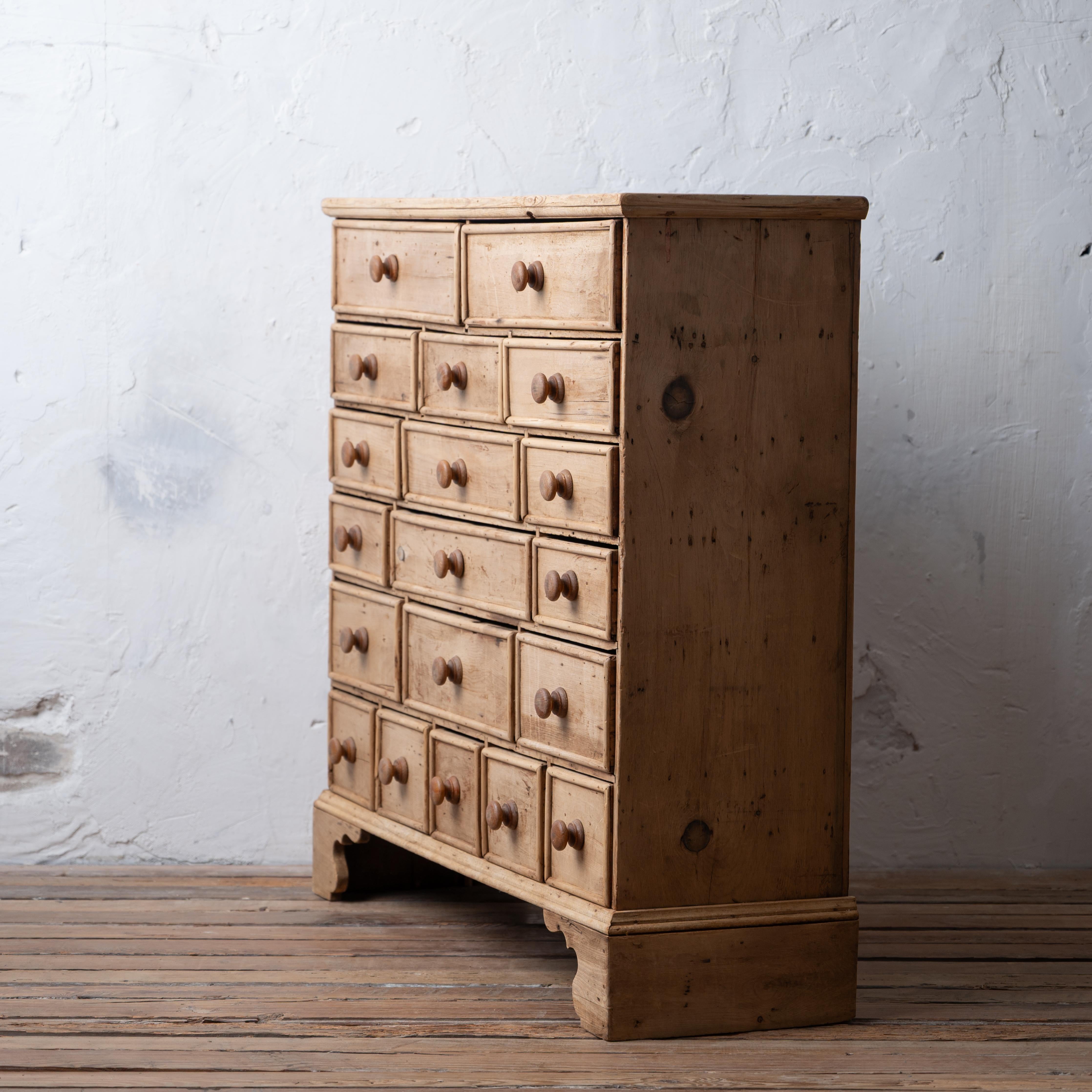 Bleached Pine Apothecary, 19th Century For Sale 2