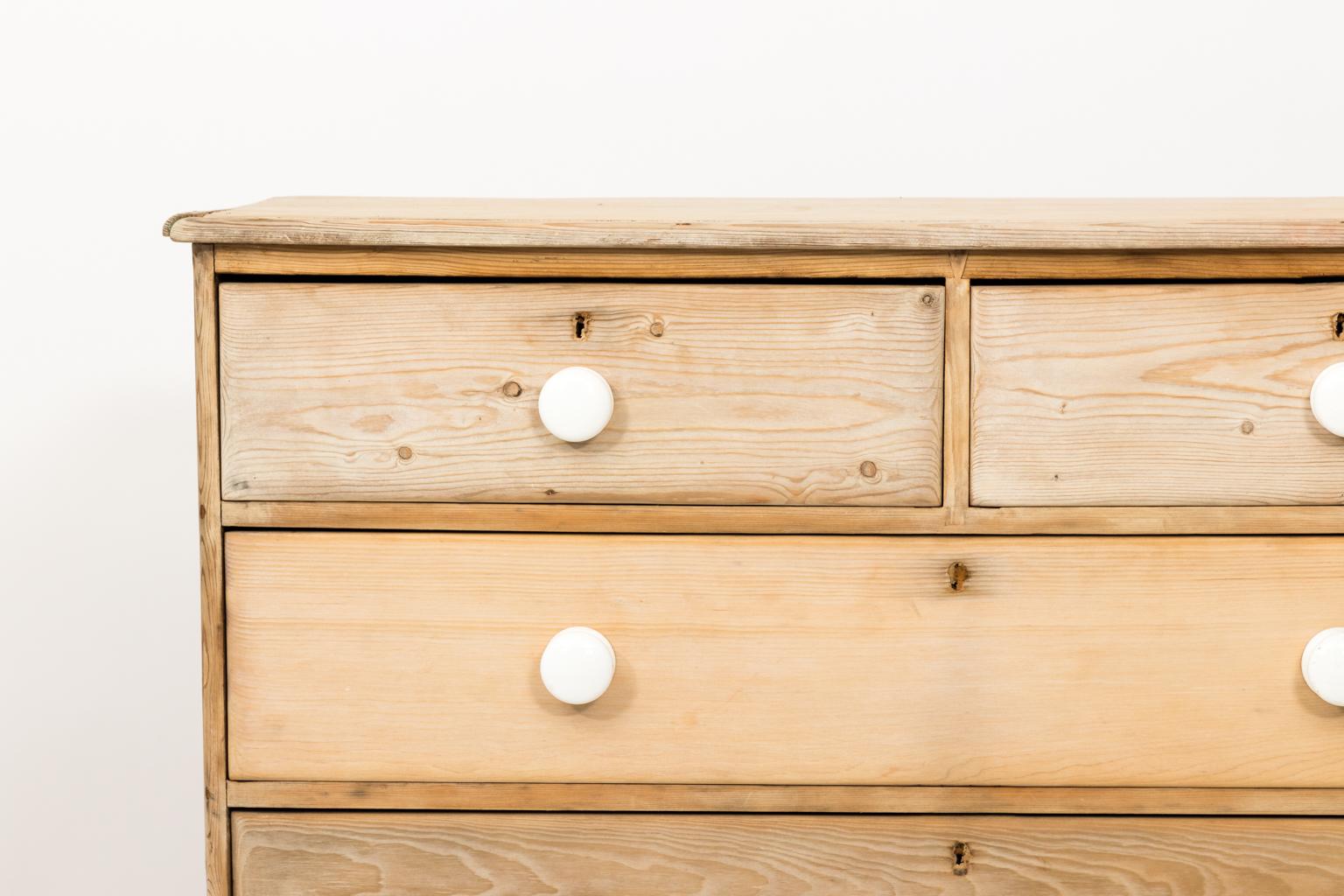 pine chests of drawers