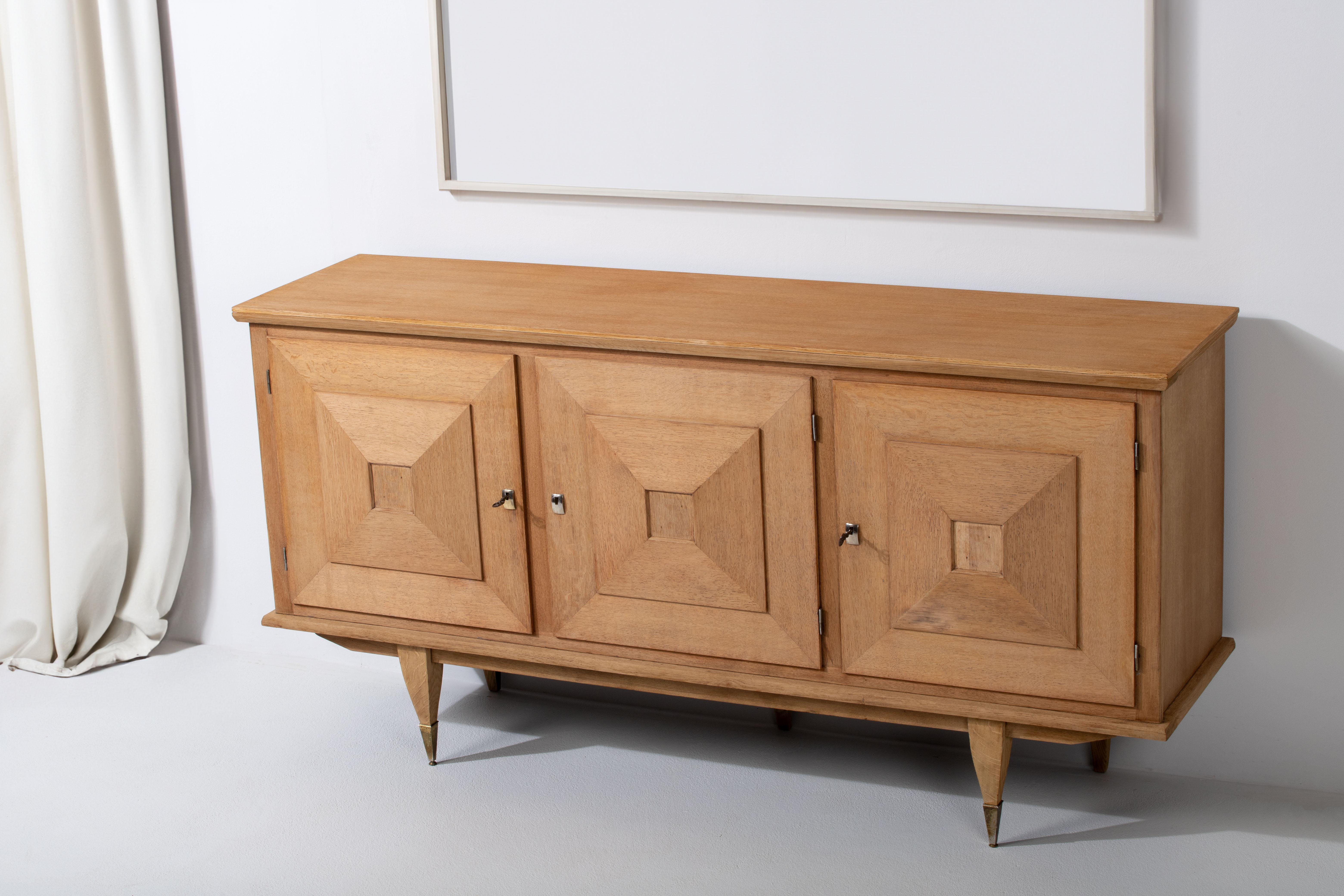 Bleached Solid Oak Cabinet, France, 1940s In Good Condition For Sale In Wiesbaden, DE