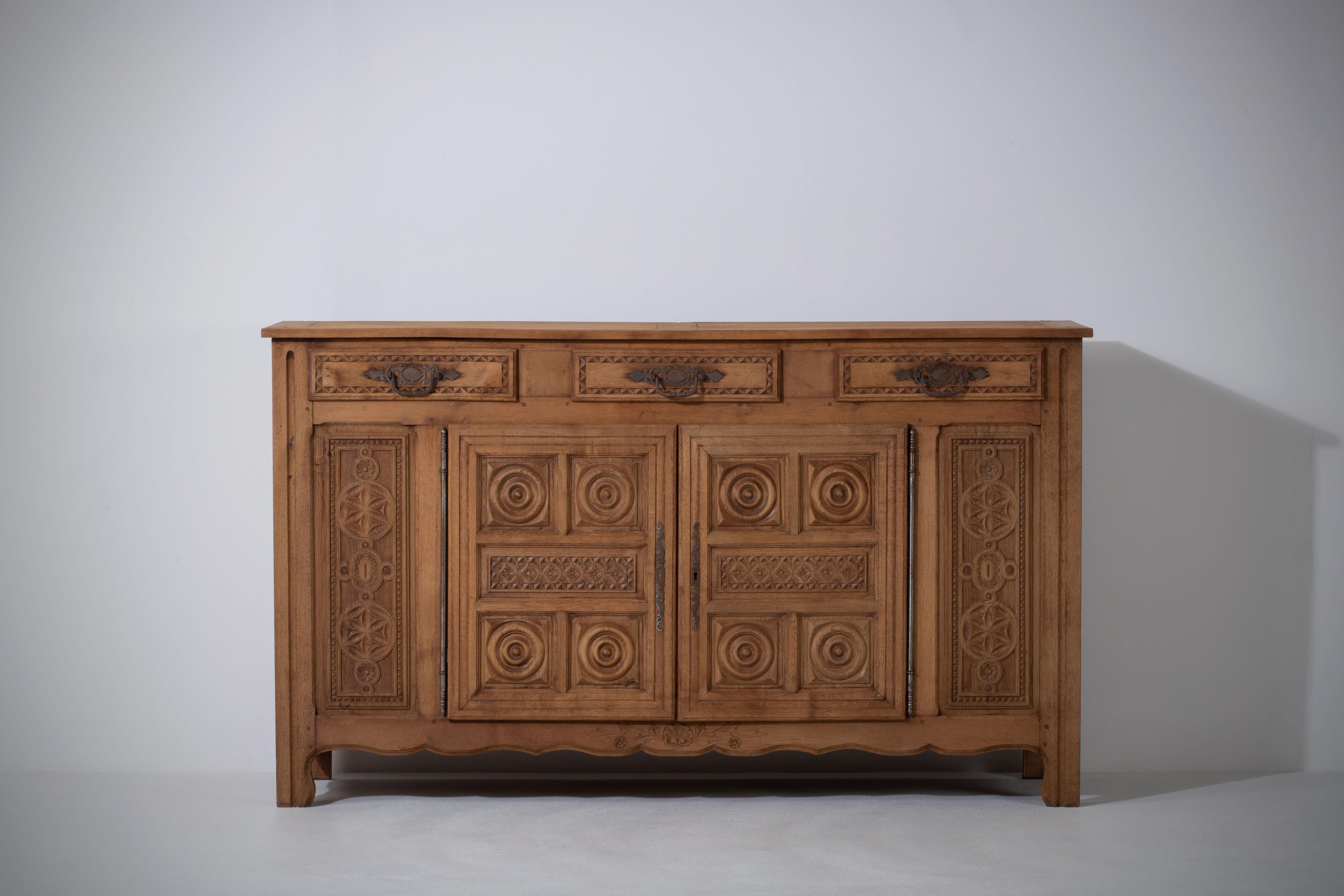 French Bleached Solid Oak Credenza with Graphic Details, France, 1940s