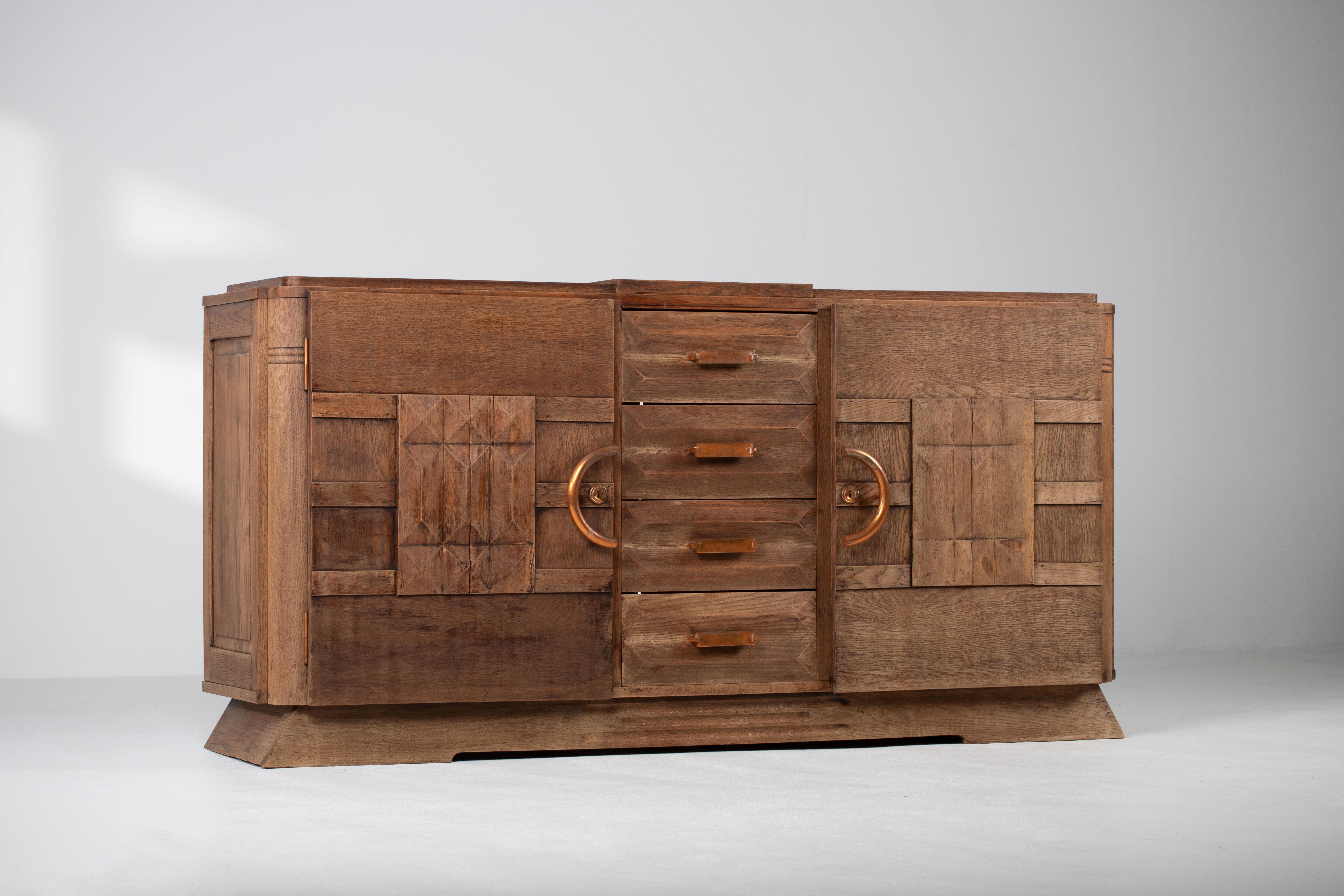 Bleached Solid Oak Credenza with Graphic Details, France, 1940s In Good Condition For Sale In Wiesbaden, DE