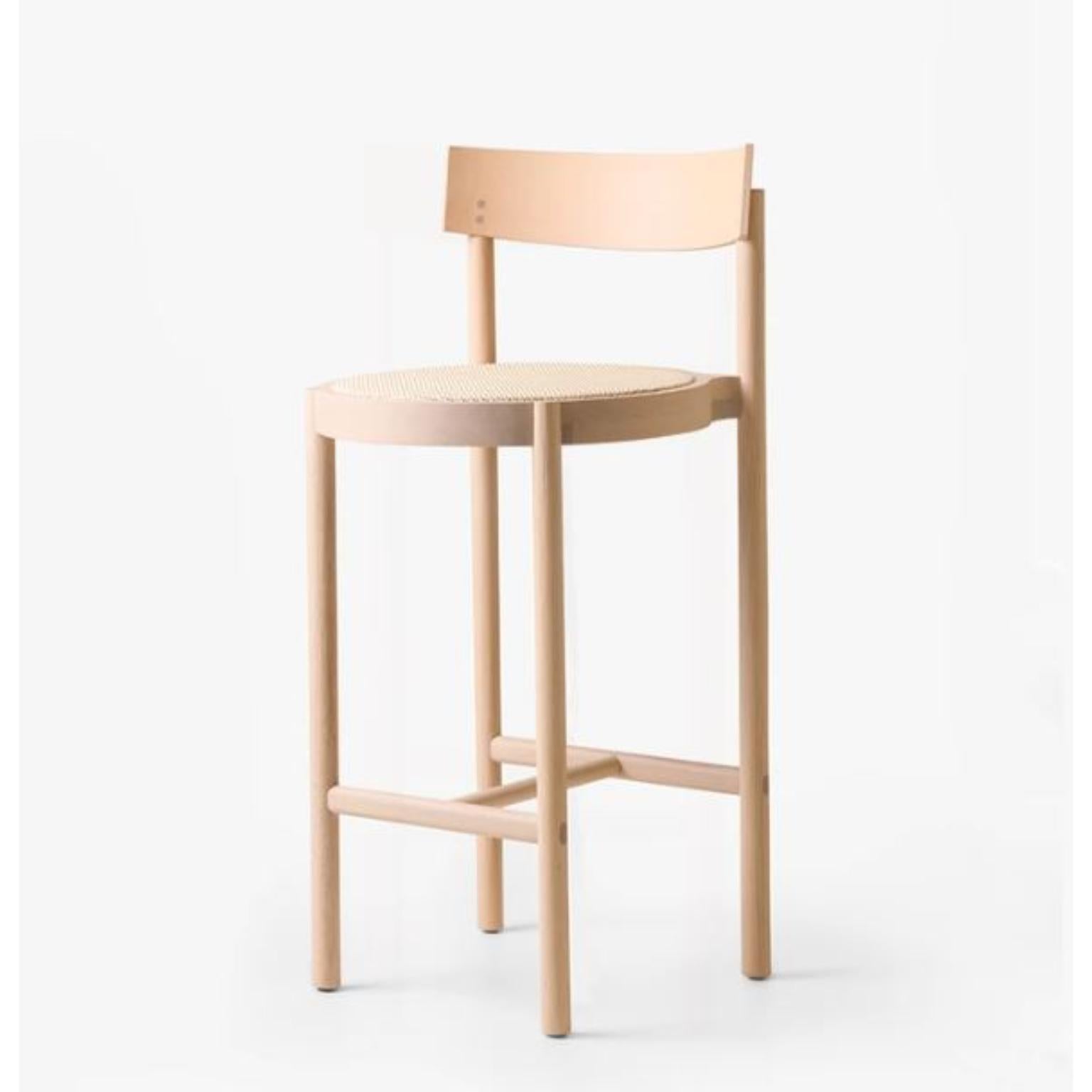 Bleached Tauari Gravatá Bar Stool by Wentz
Dimensions: D 52 x W 47 x H 100 cm
Materials: Tauari Wood, Cane/Upholstery.
Weight: 4,7kg / 10,4 lbs

The Gravatá series synthesizes our vision regarding the functional and visual simplicity of furniture.