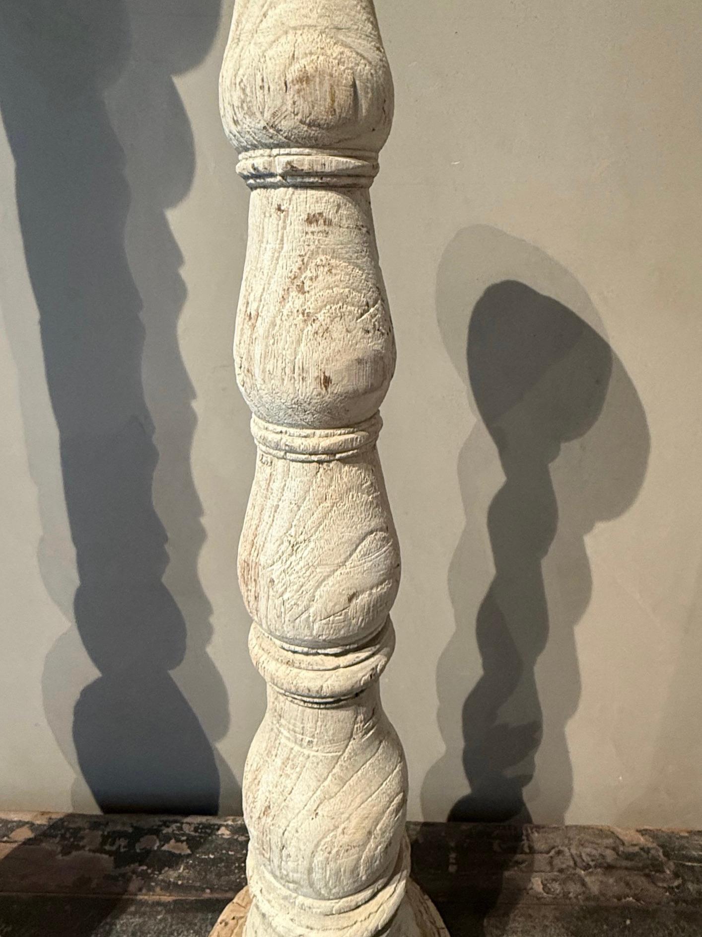 Mid Century India bleached teak candlestick.
Decorative carving.
Works well as part of collection with S7066 and S7068
