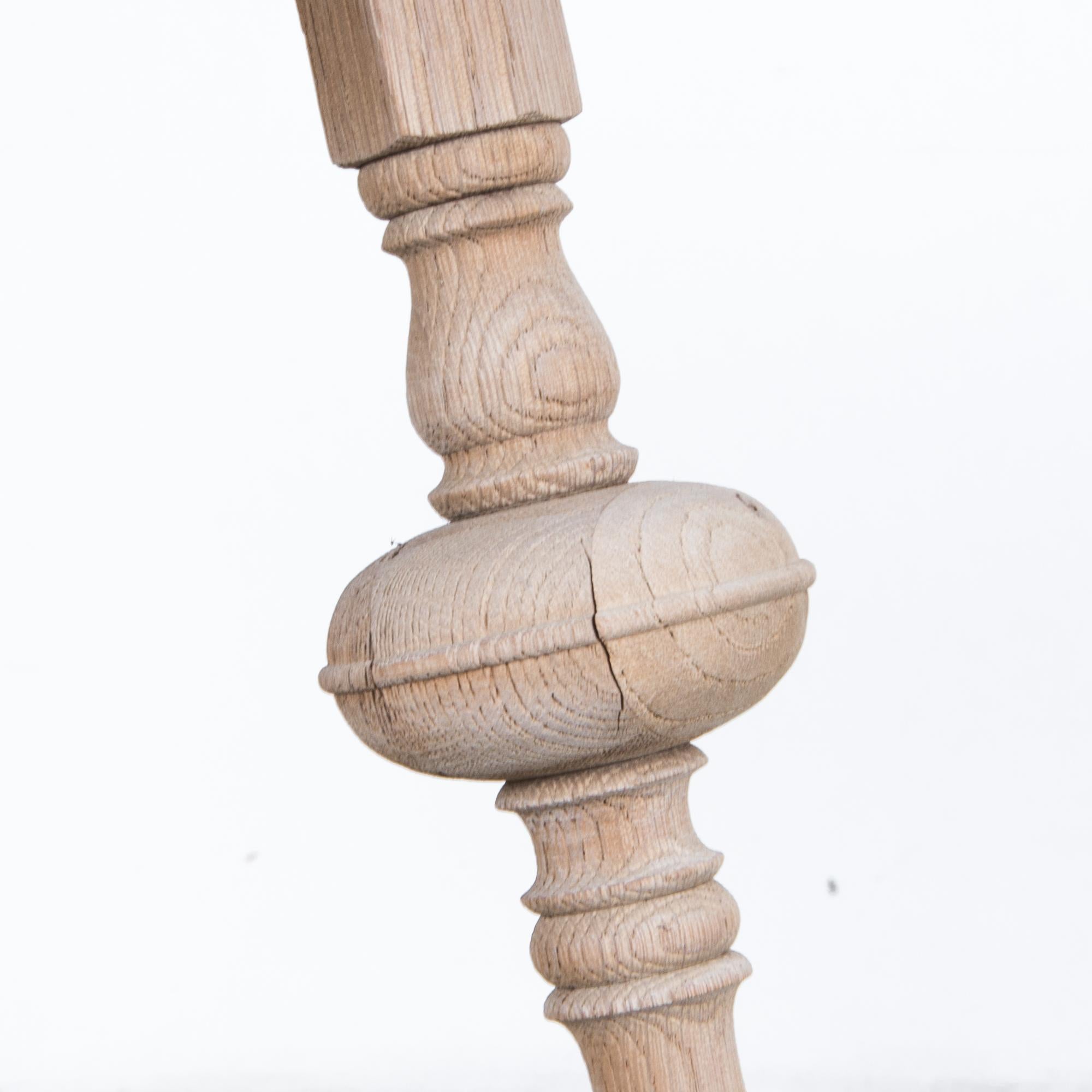 Bleached Three-Legged Round Oak Table 1