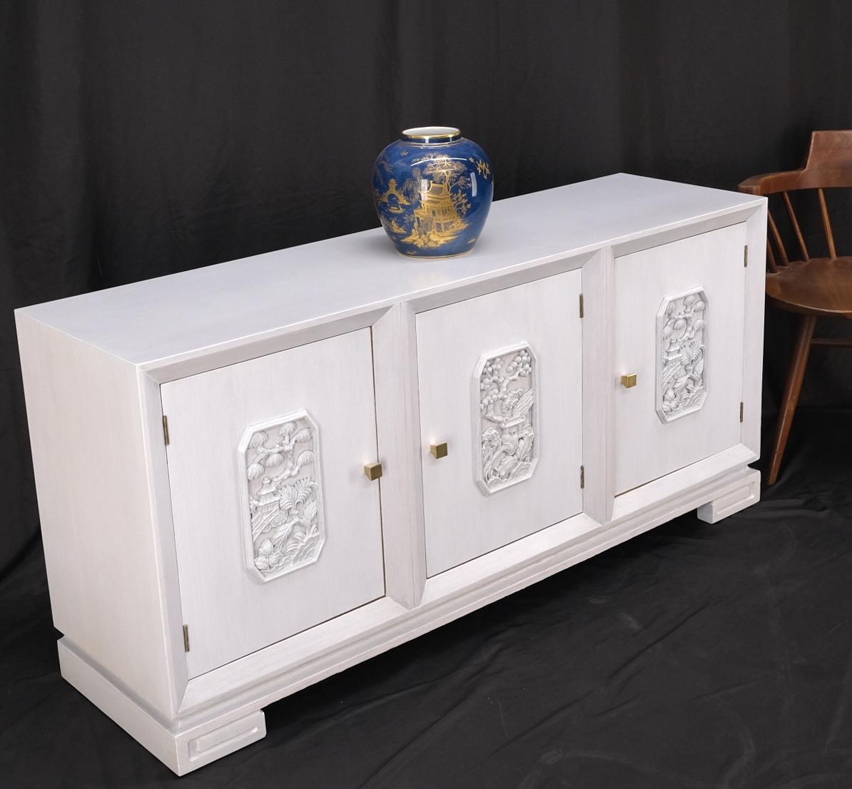 Noyer blanchi 3 portes Crédence compacte Coffre Commode Console Mont Style Mint en vente 7