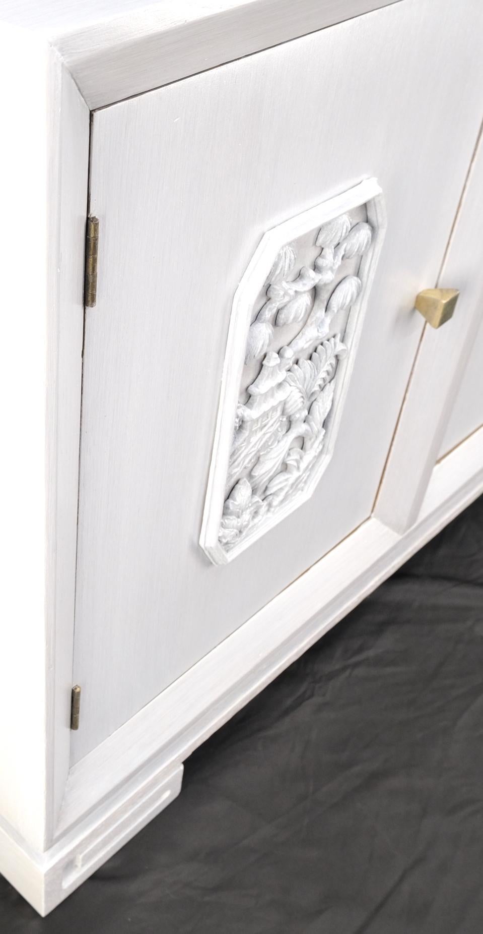 Noyer blanchi 3 portes Crédence compacte Coffre Commode Console Mont Style Mint en vente 1