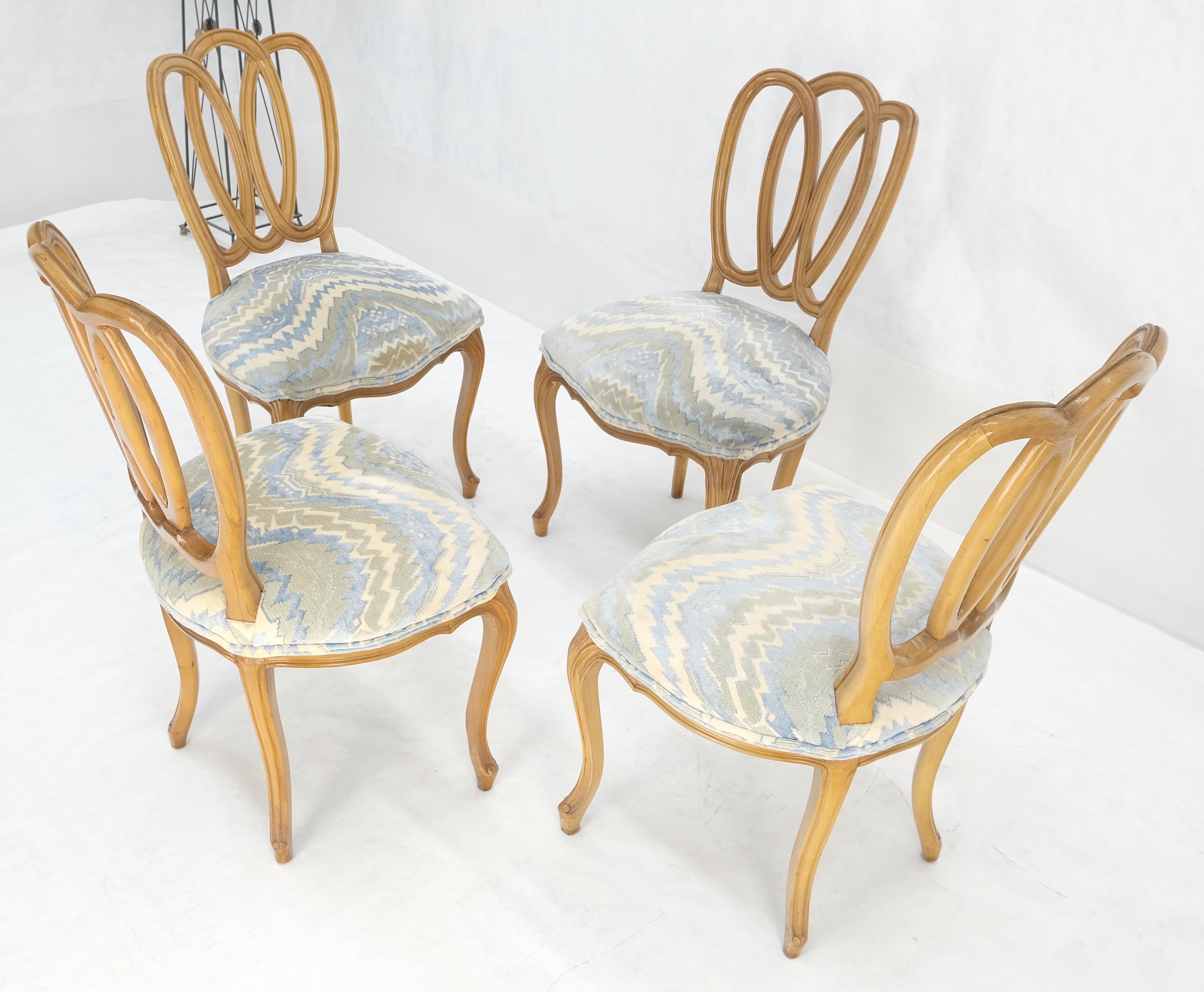 Nogal Blanqueado Triple Ovalado Respaldo Pretzel 4 Sillas de Comedor Provinciales Francesas NICE siglo XX en venta