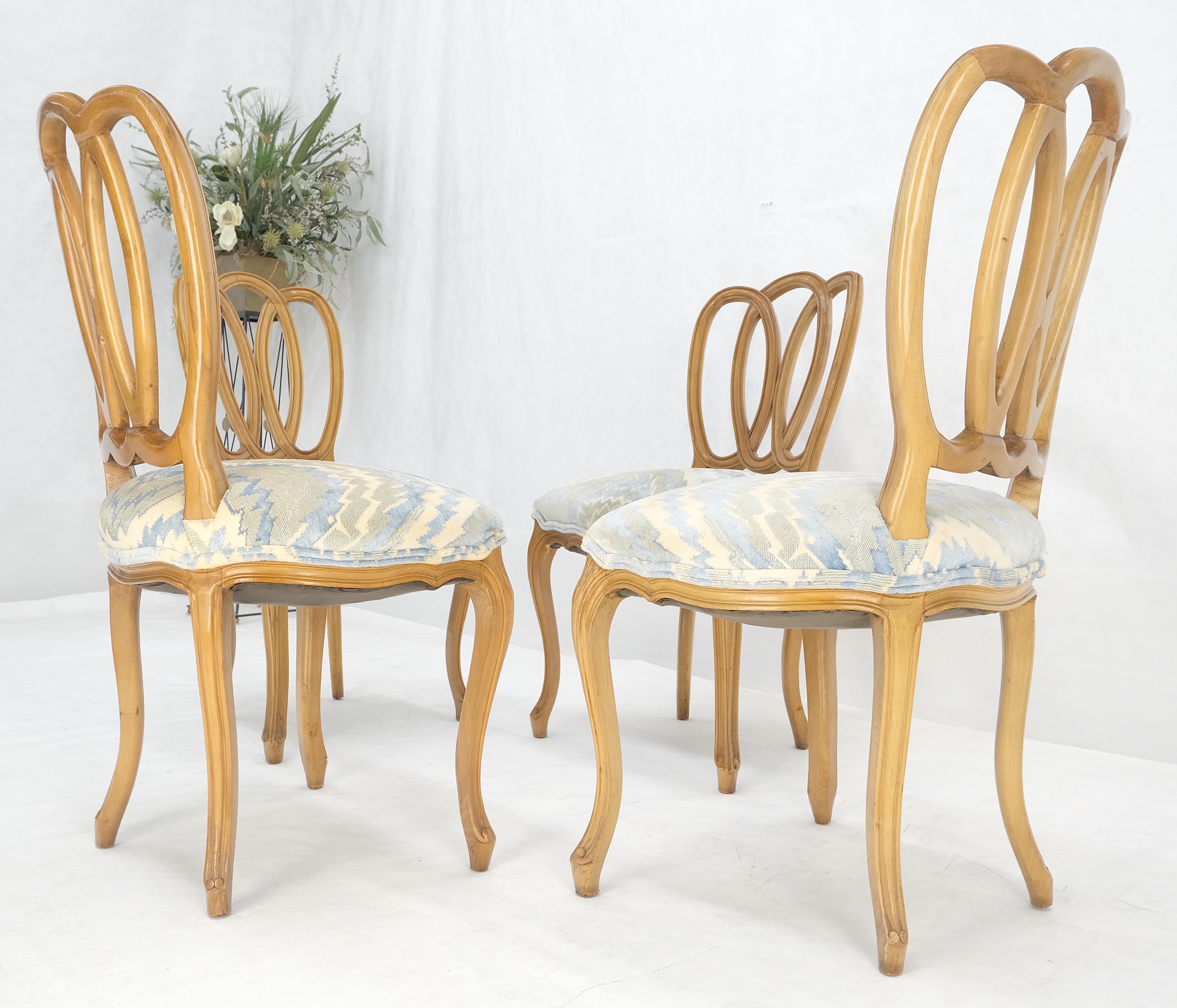 Nogal Blanqueado Triple Ovalado Respaldo Pretzel 4 Sillas de Comedor Provinciales Francesas NICE en venta 1