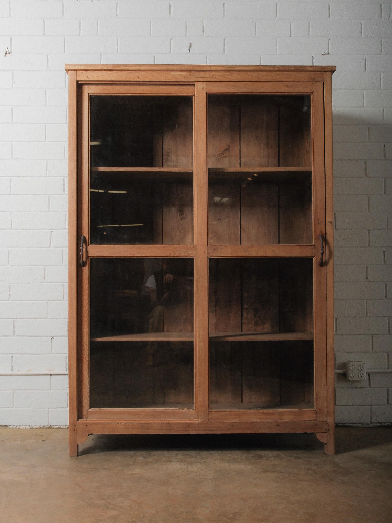 Bleached Wooden Glass-Front Cabinet with Sliding Doors en vente 1