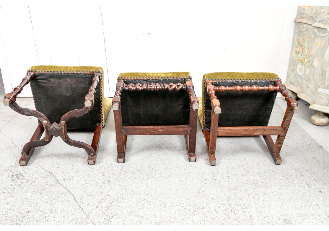 Ensemble de six chaises en velours du XVIIIe siècle de style Jacobean pour la restauration en vente 11