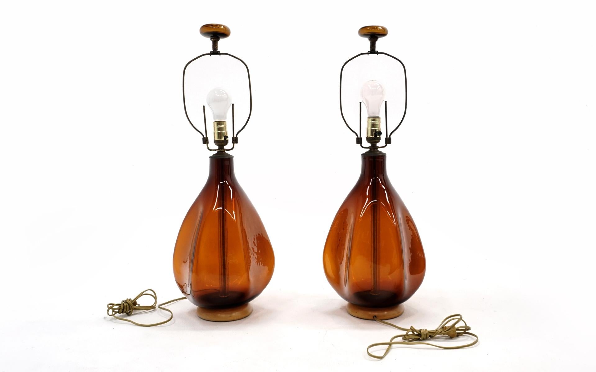 Blenko Art Glass Table Lamps with Original Glass Finials In Good Condition In Kansas City, MO