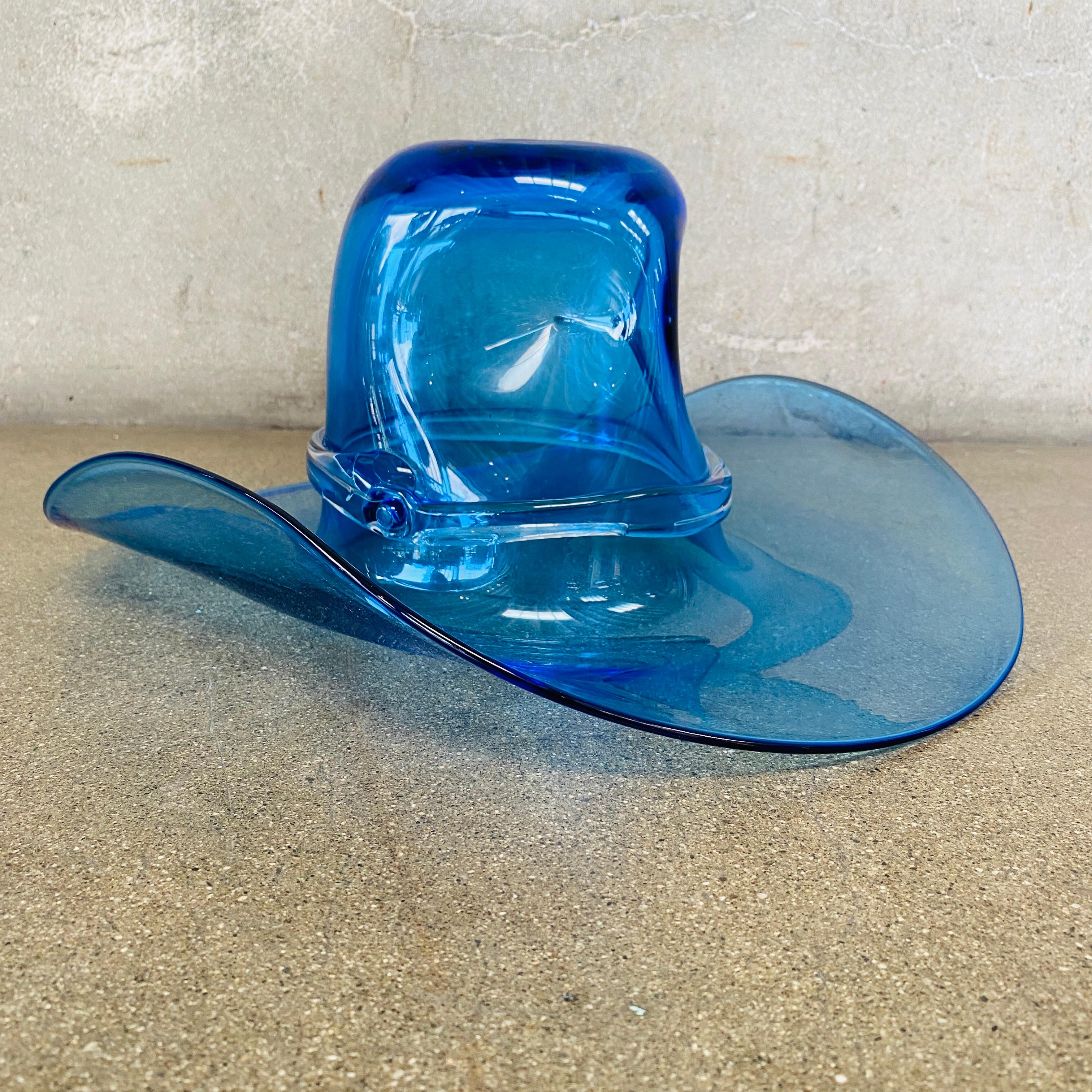 Blenko Escultura de cristal azul con sombrero de vaquero Cuenco decorativo Hecho a mano en venta