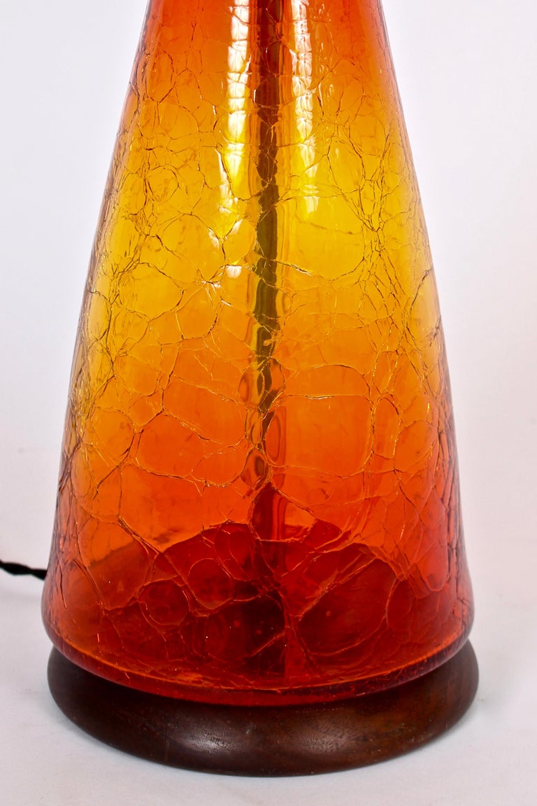Blenko Glass Co. "Amberlina" Crackle Glass Table Lamp, 1960s For Sale