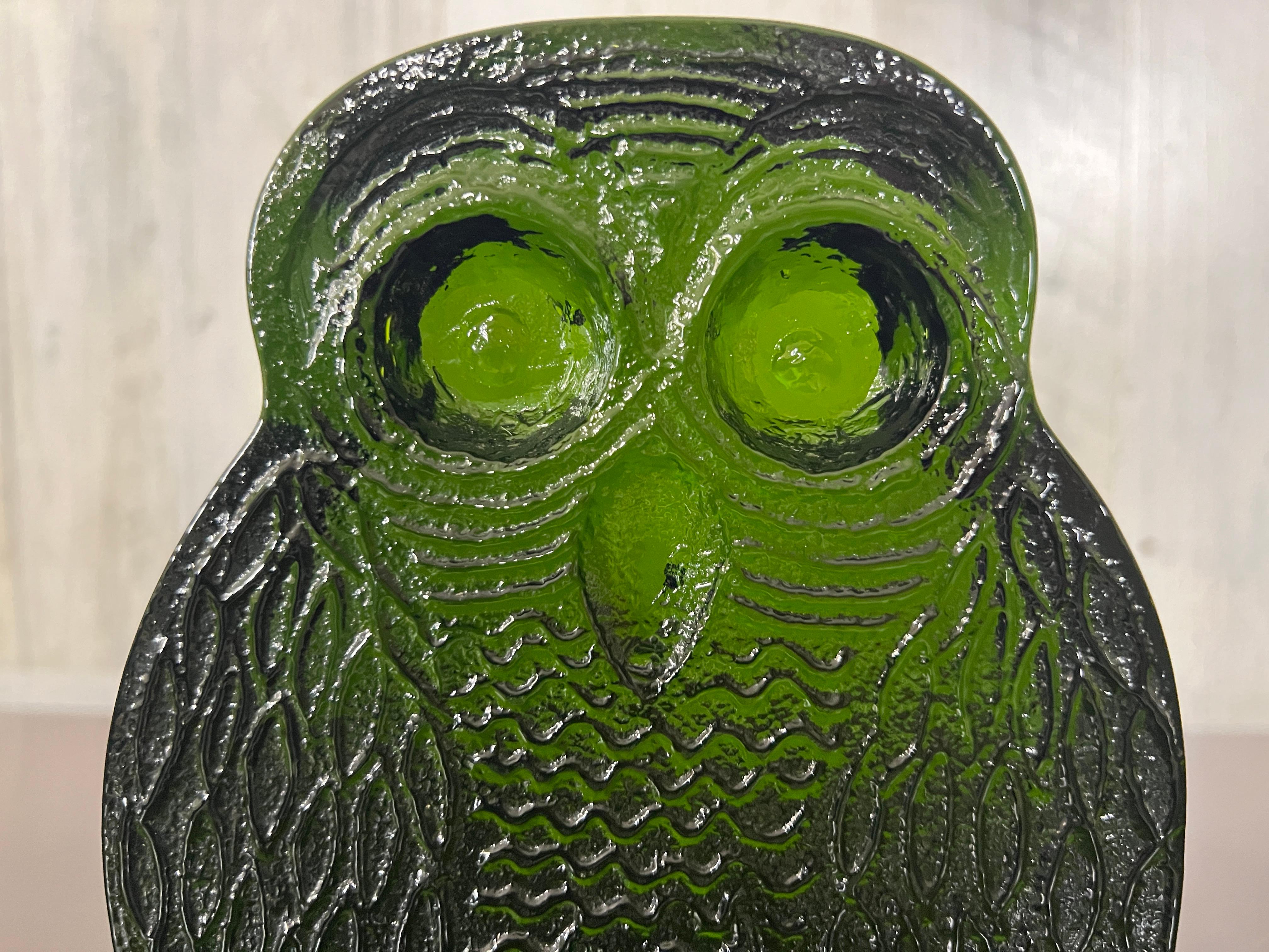 North American Blenko Glass Owl Book Ends For Sale