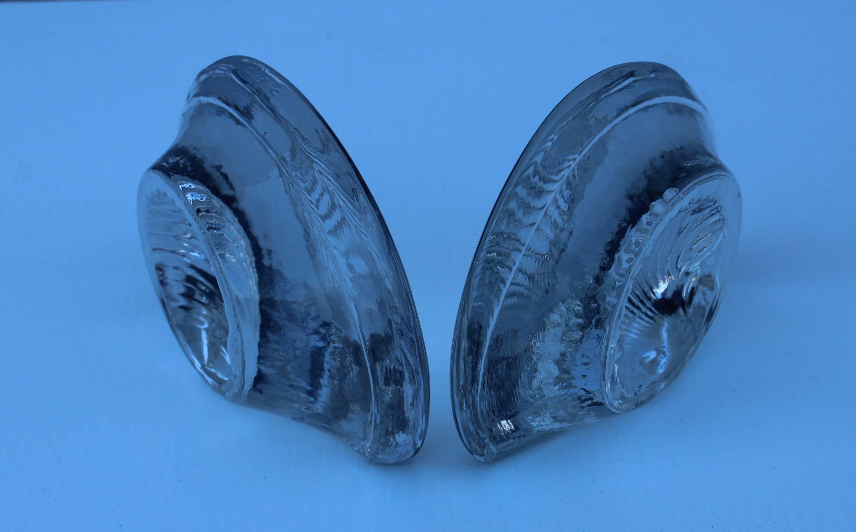 Blenko Glass Shell Bookends In Good Condition For Sale In New York, NY