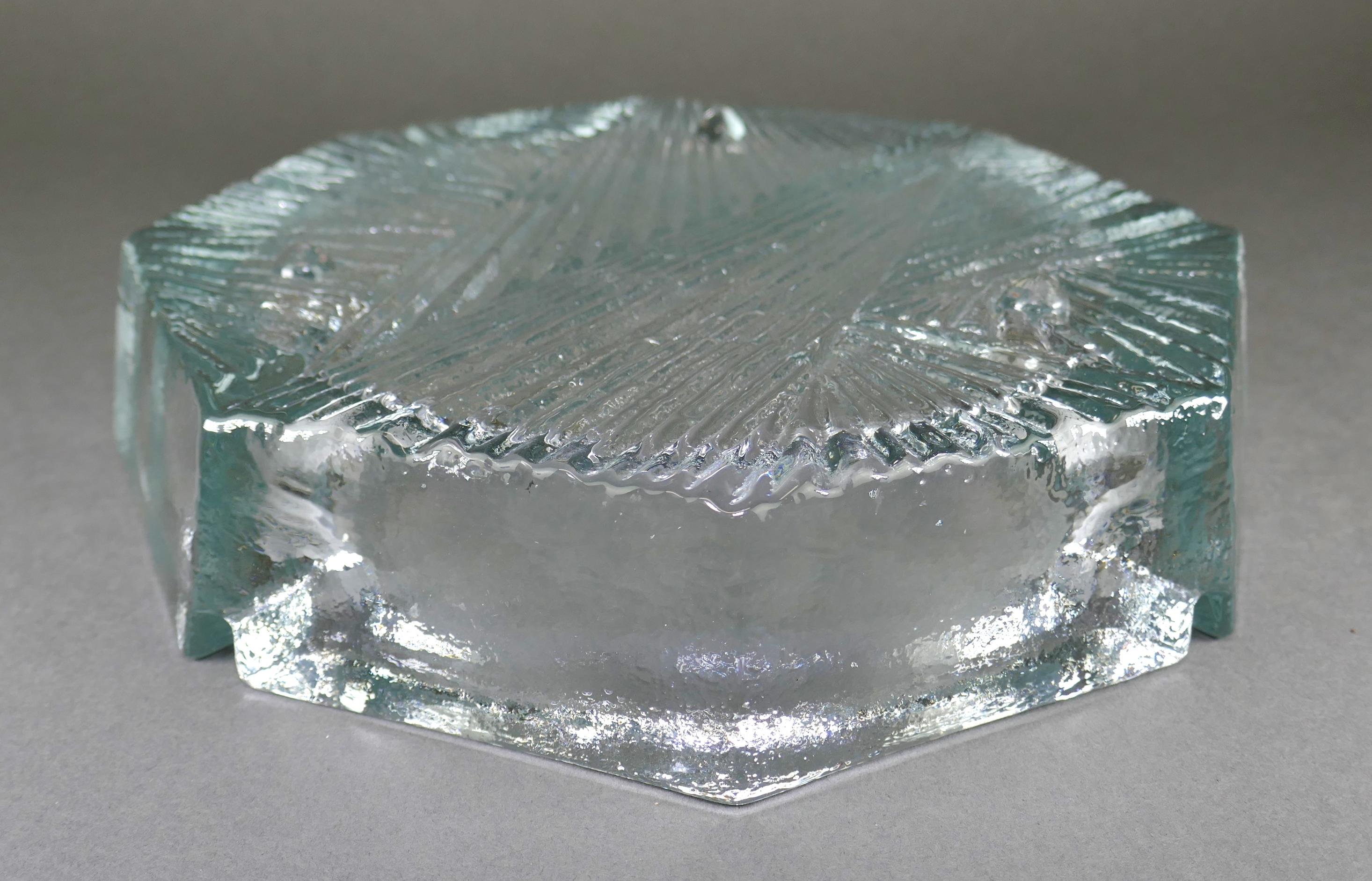 Blenko Glass Table Top Party Lounge Size Ashtray For Sale 3