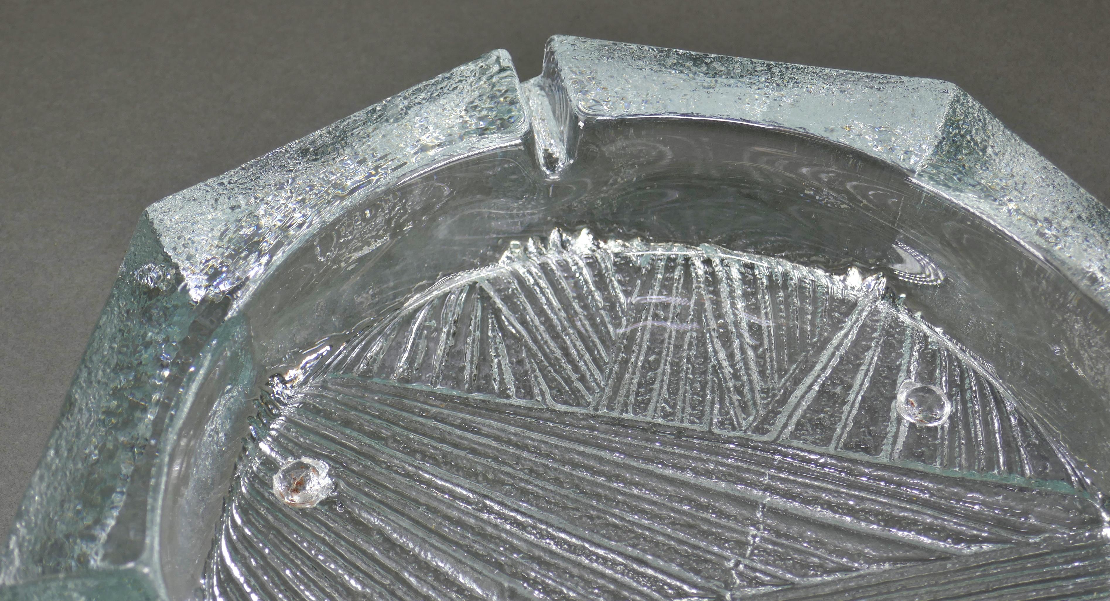 Art Glass Blenko Glass Table Top Party Lounge Size Ashtray For Sale