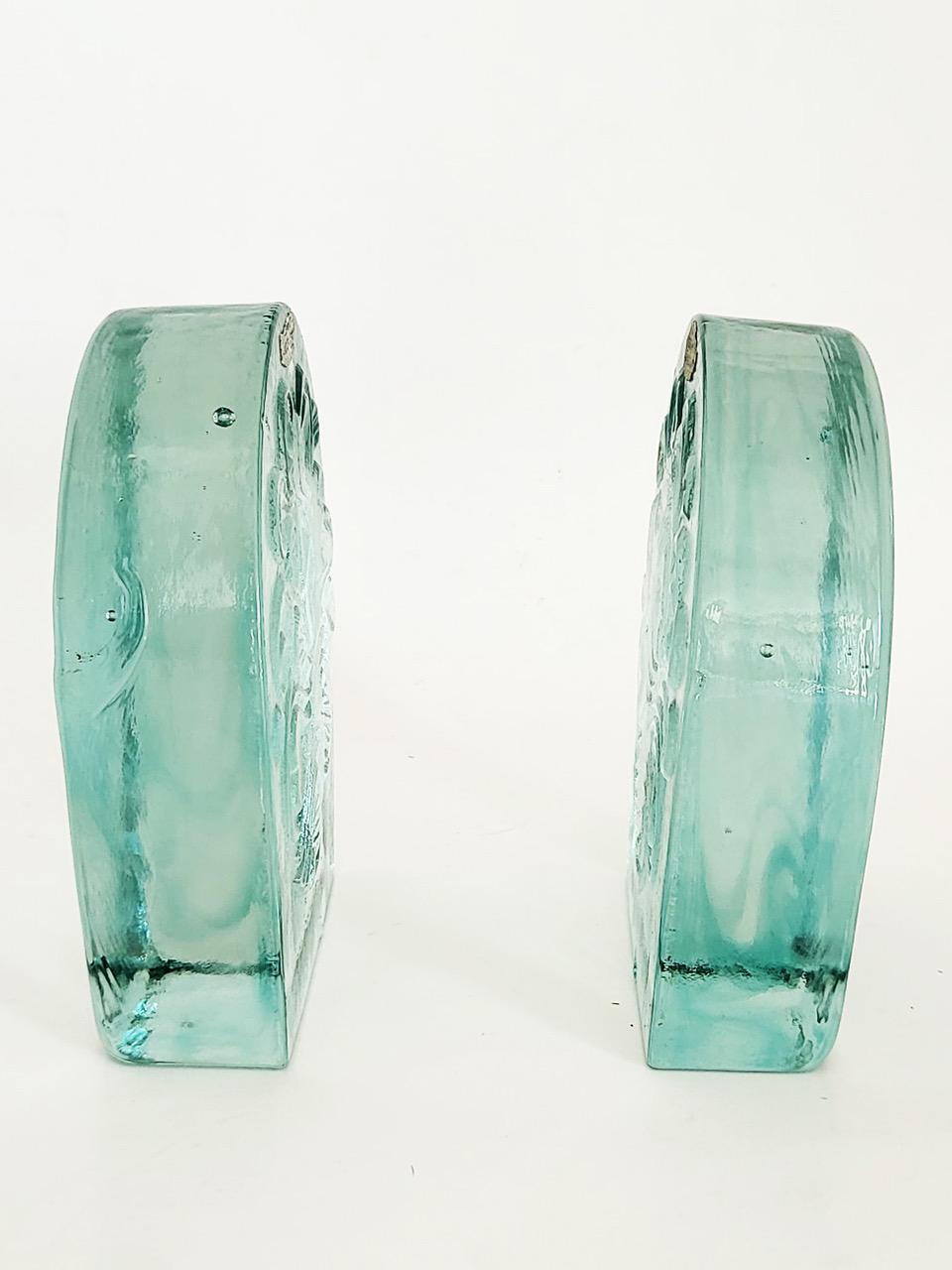 Blenko Glass Twisted Hearts Clear Block Bookends Wayne Husted, 1969 In condizioni buone in vendita a Miami, FL