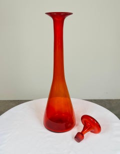 Blenko Glass Wayne Husted #561 Jarra de vidrio soplado en rojo caramelo - Años 50