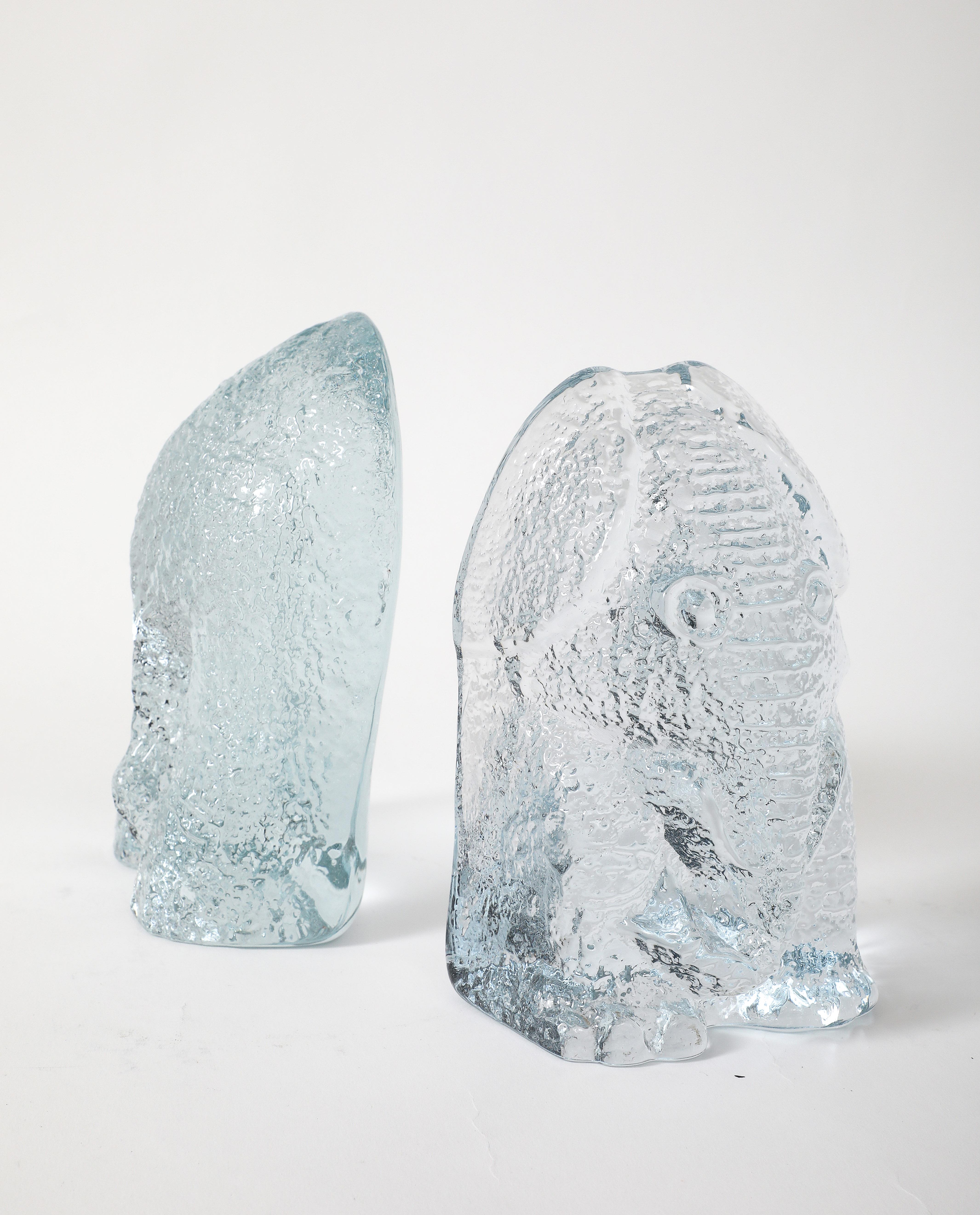 Blenko Ice Glass Elephant Bookends For Sale 6