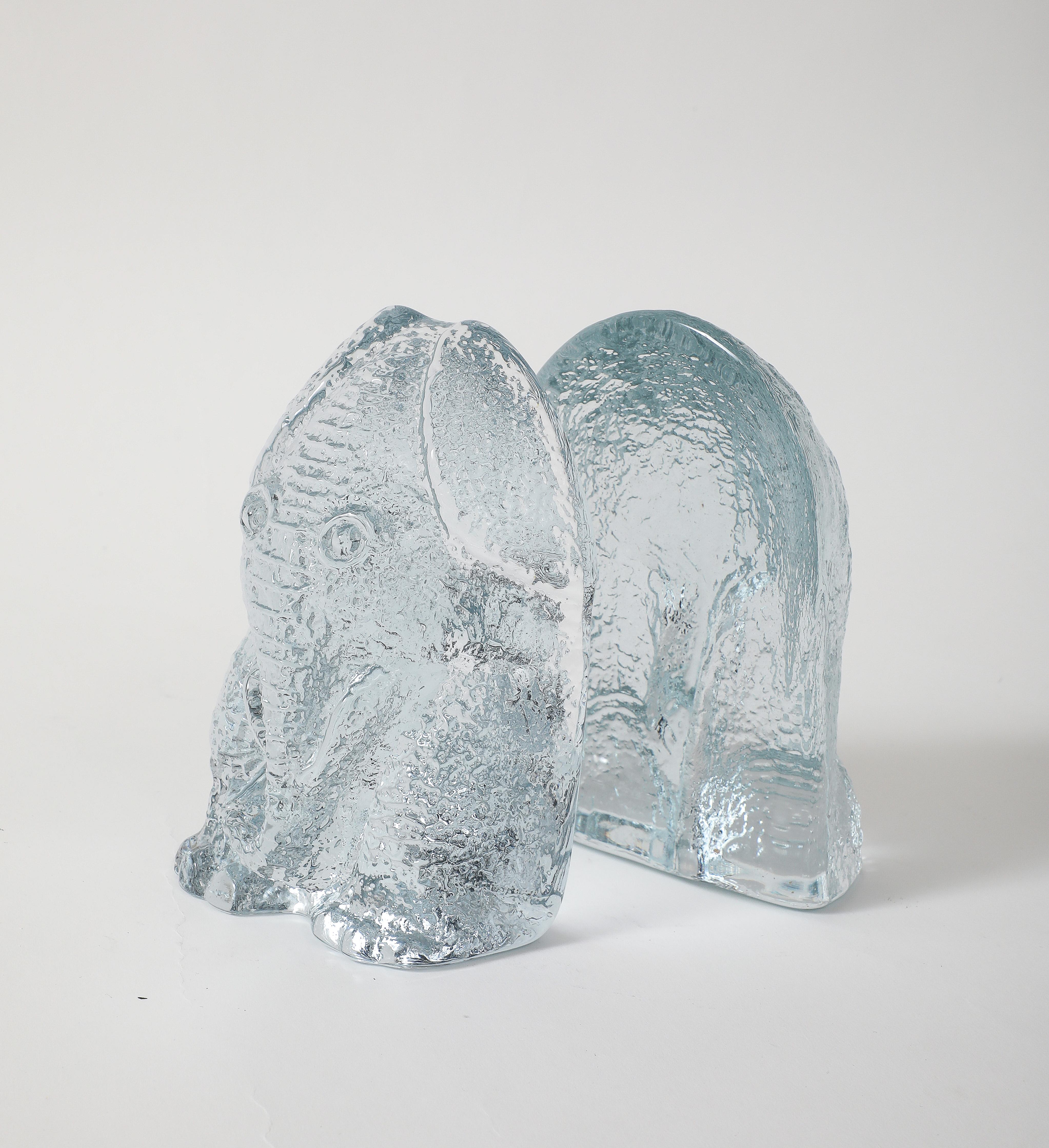 Art Glass Blenko Ice Glass Elephant Bookends For Sale