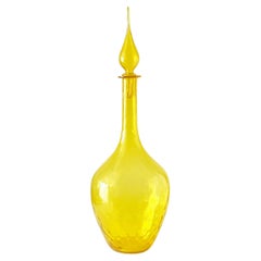 Carafe à bouchon de flamme en verre optique jaune citron Blenko