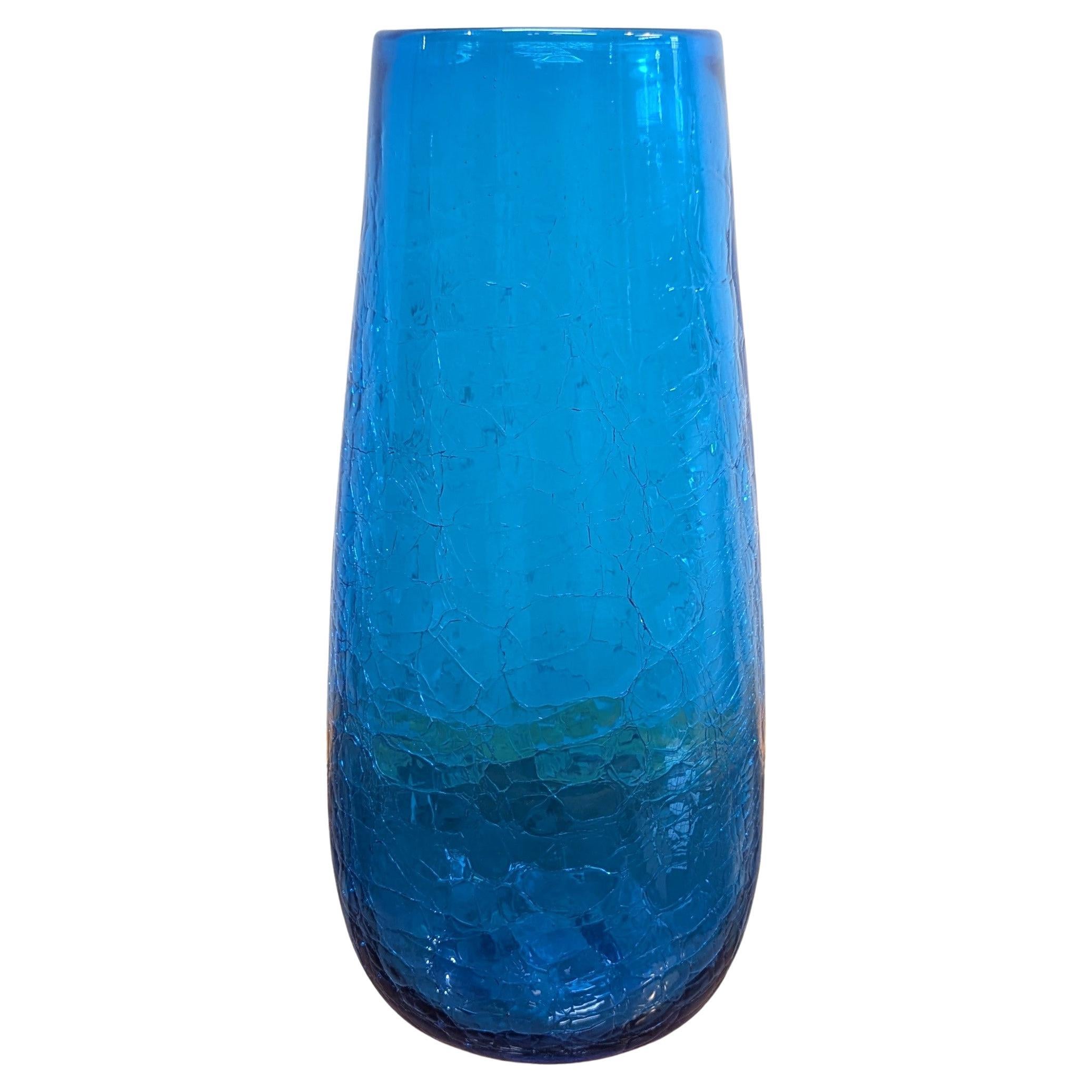 Blenko Persian Blue Crackle Glass Vase Mid Century im Angebot