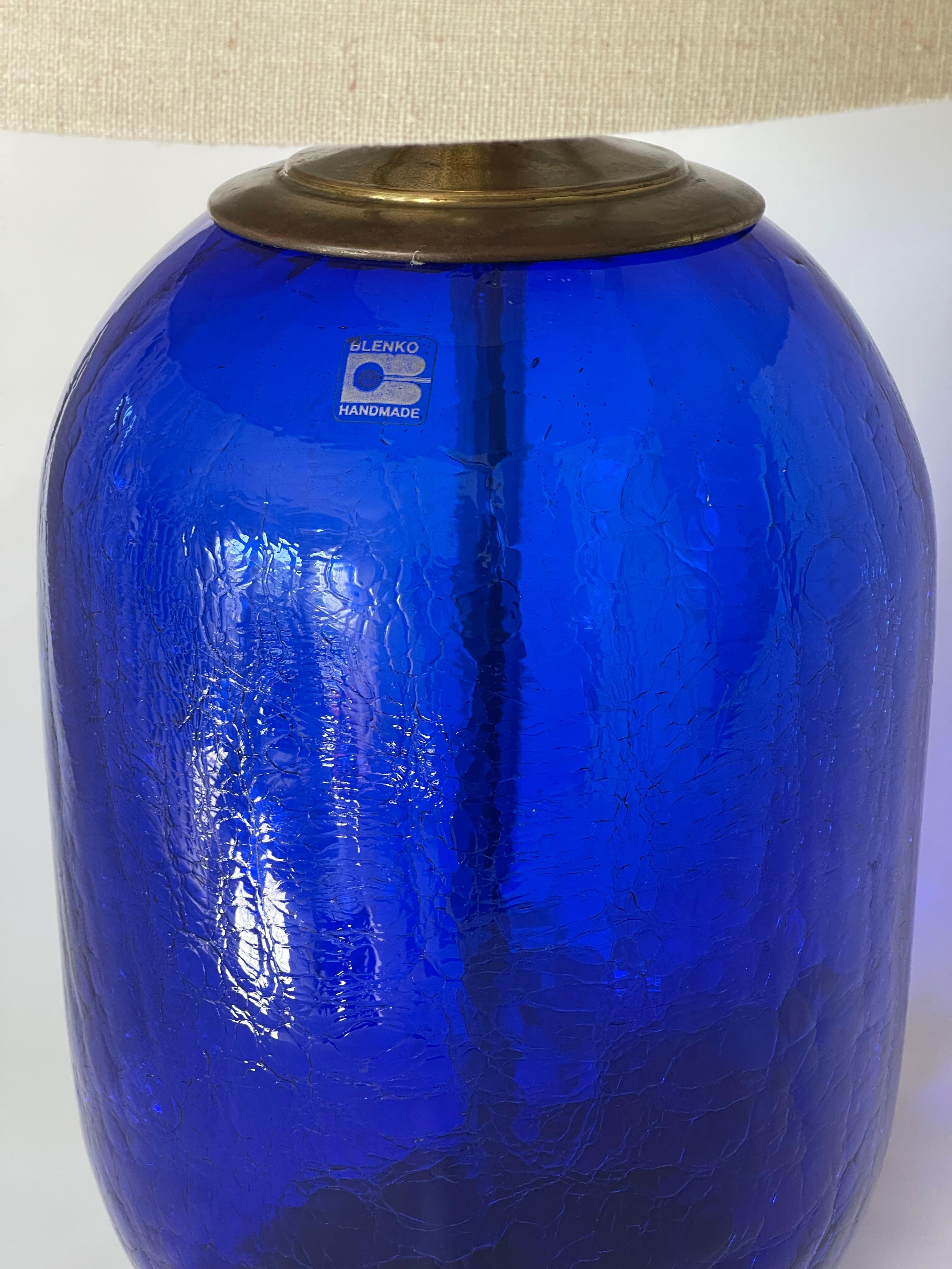American Blenko Signed Blue Crackled Glass Barrel Lamp For Sale