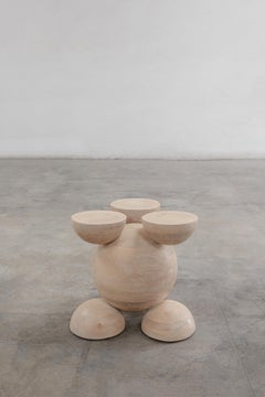 Taburete BLEO III de Madera de Roble Rojo con Tinte Lavado Crema de Daniel Couttolenc