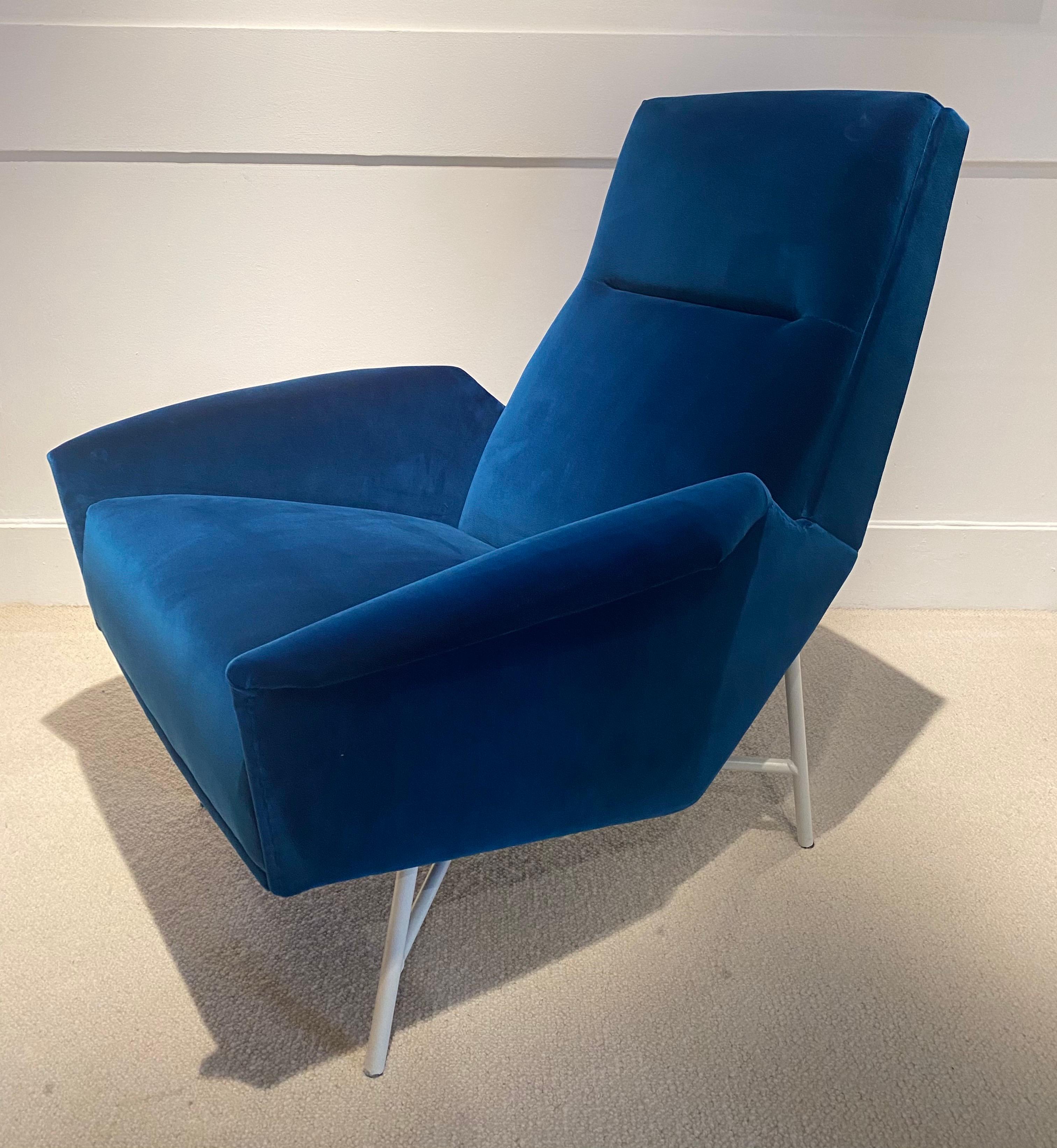 Bleu Armchair by Claude Delor In Excellent Condition In Saint-Ouen, FR