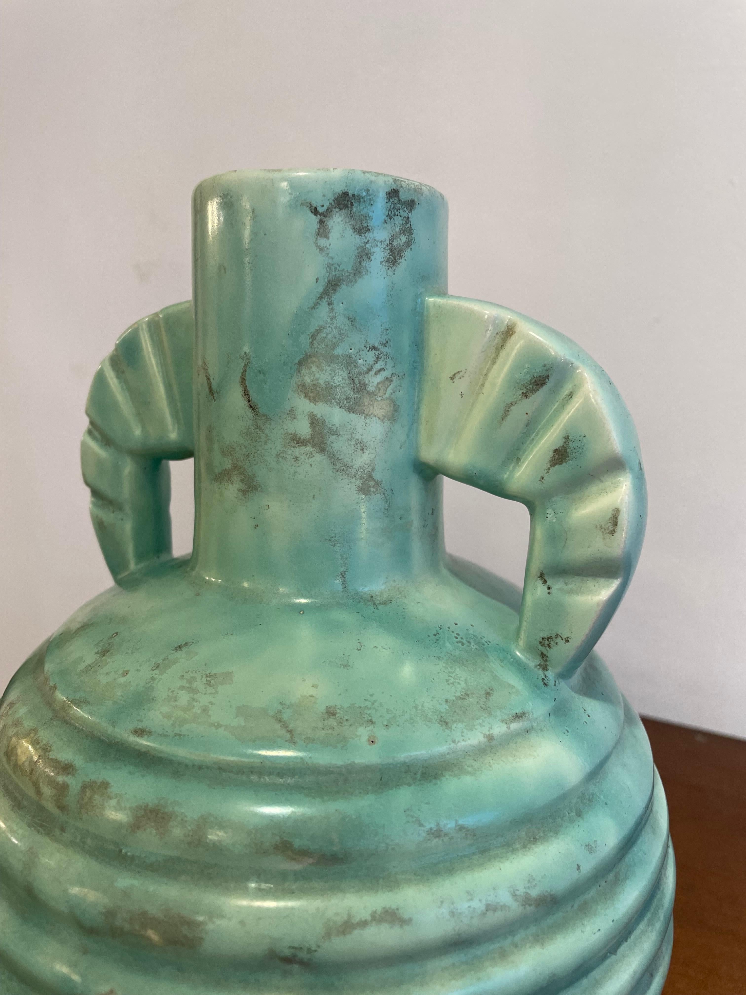 Vase en céramique bleue de Boch, années 1920 Bon état - En vente à Brussels, BE