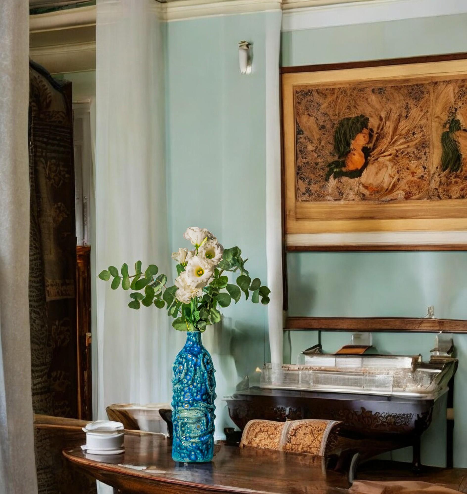 Inspired by Van Gogh's Starry Night, Handcrafted Ceramic Vase
Born from the depths of art, Bleue Vase is inspired by Vincent van Gogh's iconic Starry Night painting. This elegant and stylish ceramic vase is handcrafted, reflecting the mesmerizing