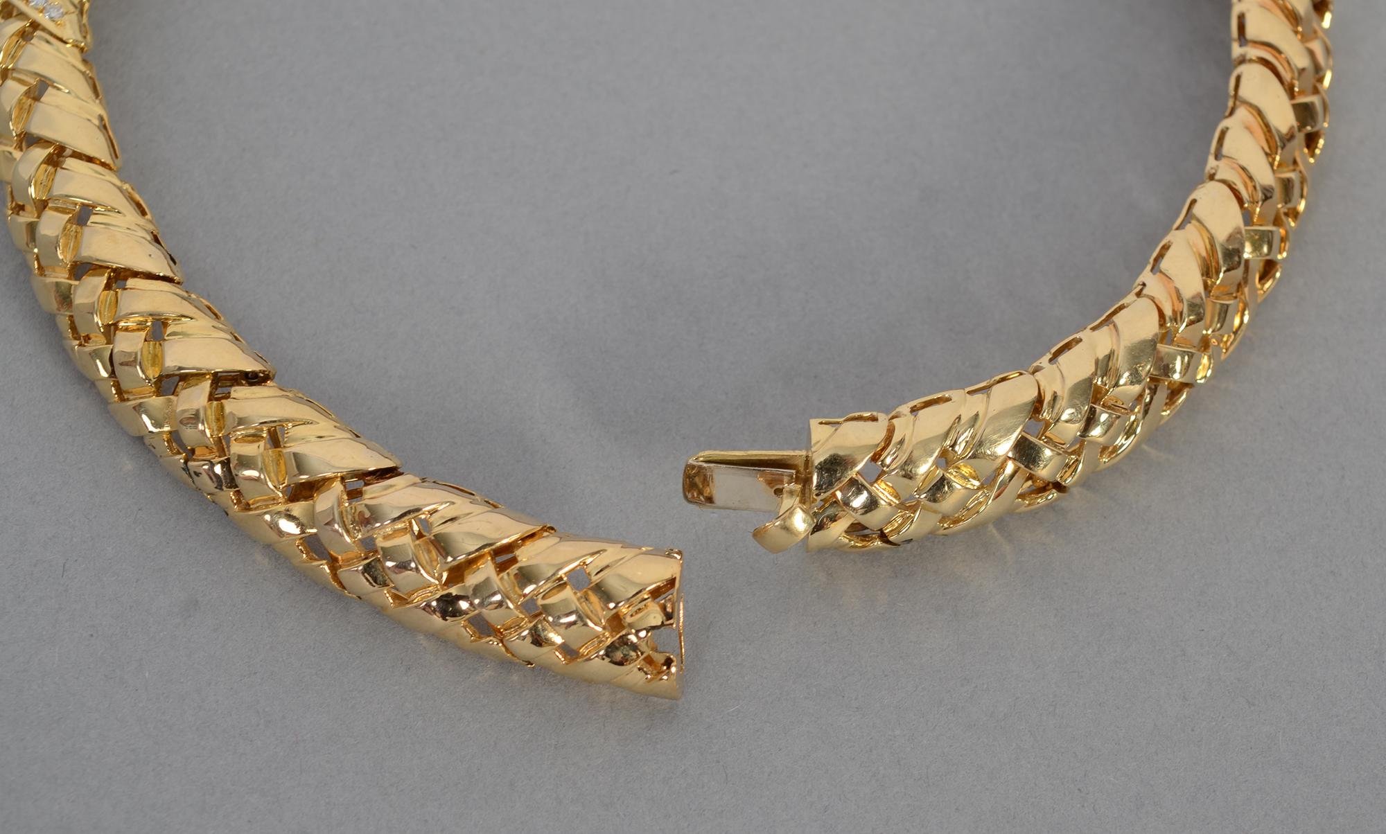 Modern Blickman Lattice Gold and Diamond Choker Necklace For Sale