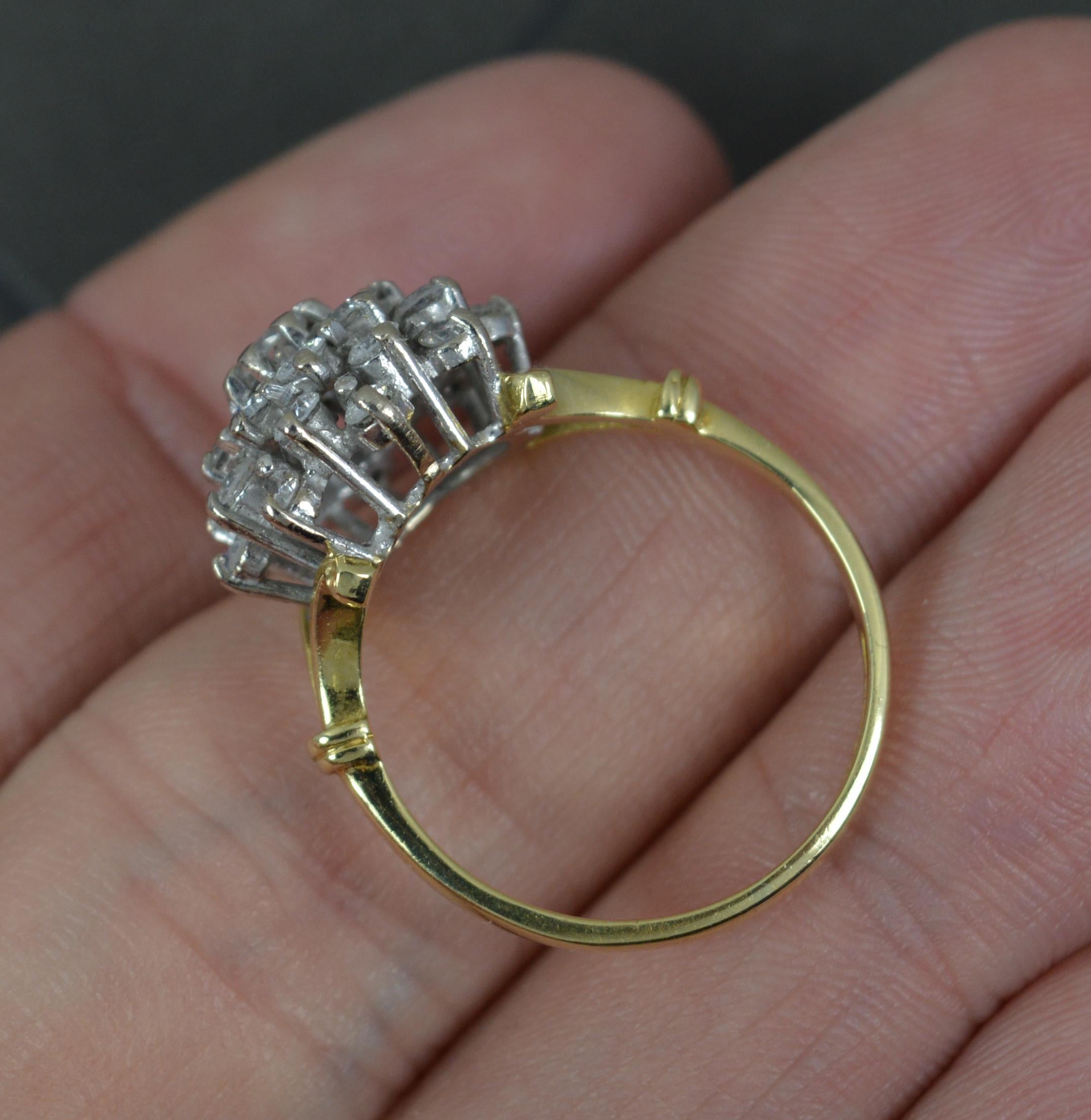 Bling 1,00 Karat Diamant und 18 Karat Gelbgold Cluster-Ring im Zustand „Hervorragend“ im Angebot in St Helens, GB