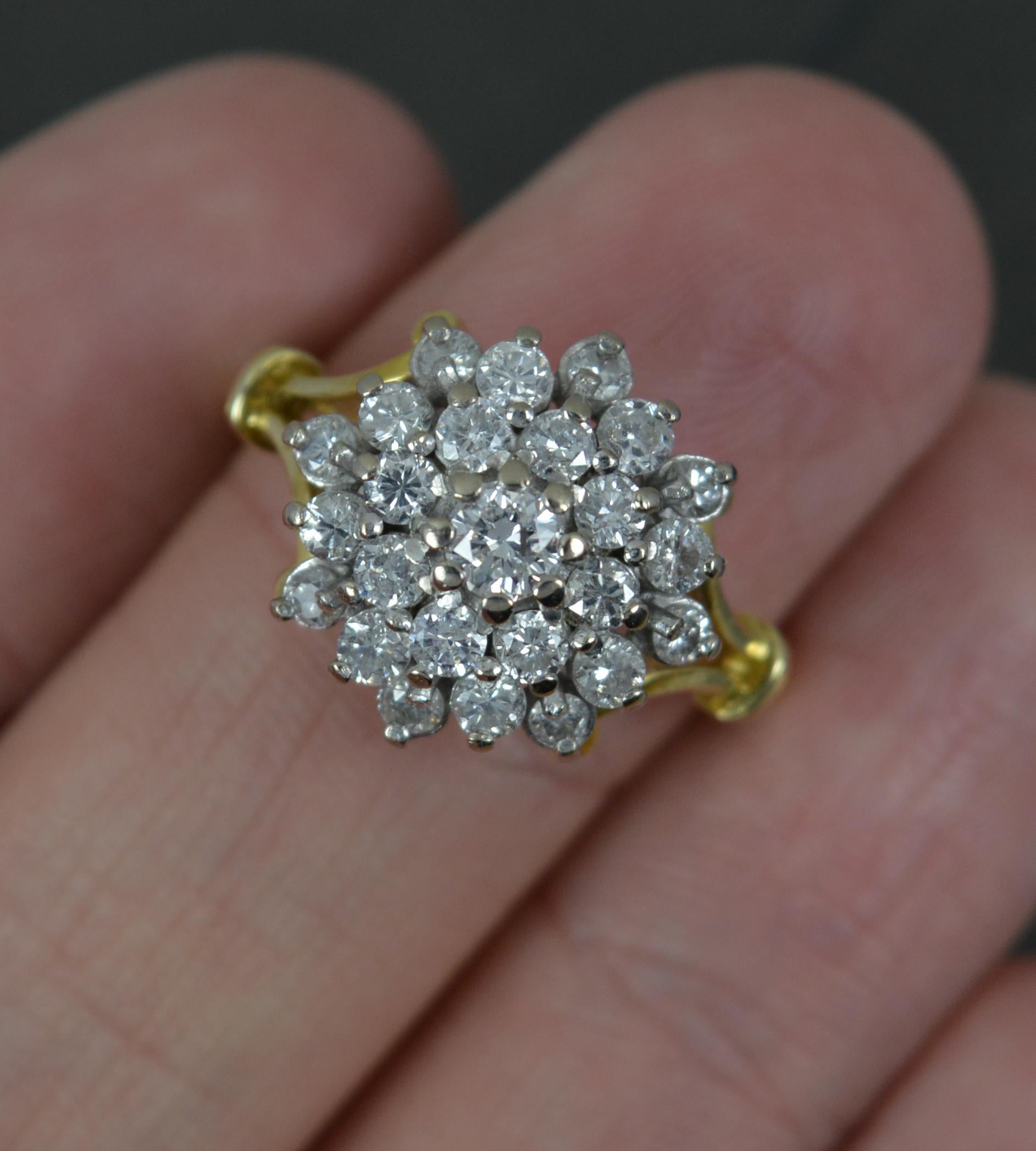 Bling 1,00 Karat Diamant und 18 Karat Gelbgold Cluster-Ring Damen im Angebot