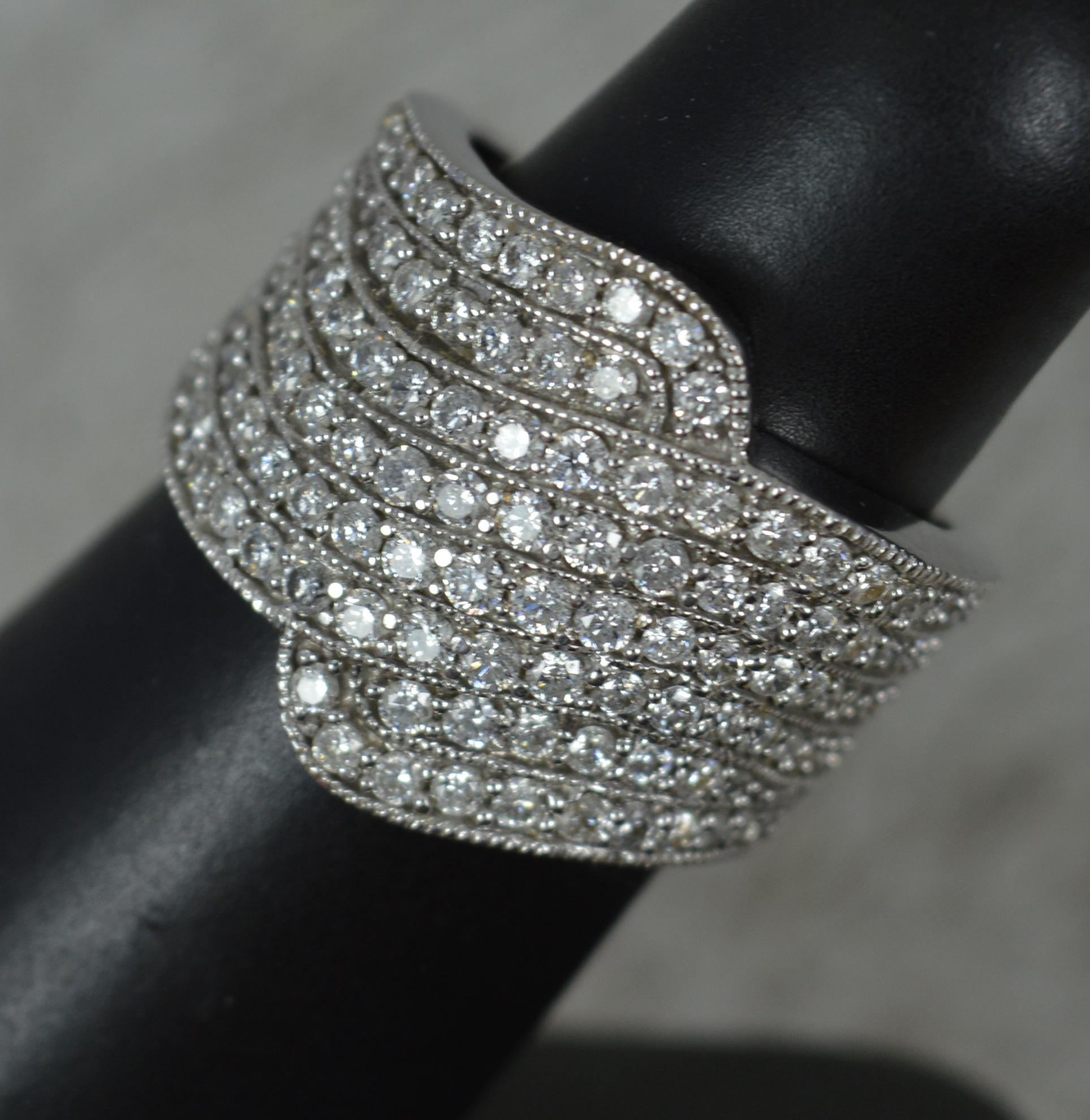 Bling 1.50 Carat Diamond and 18 Carat White Gold Cluster Cocktail Ring For Sale 7