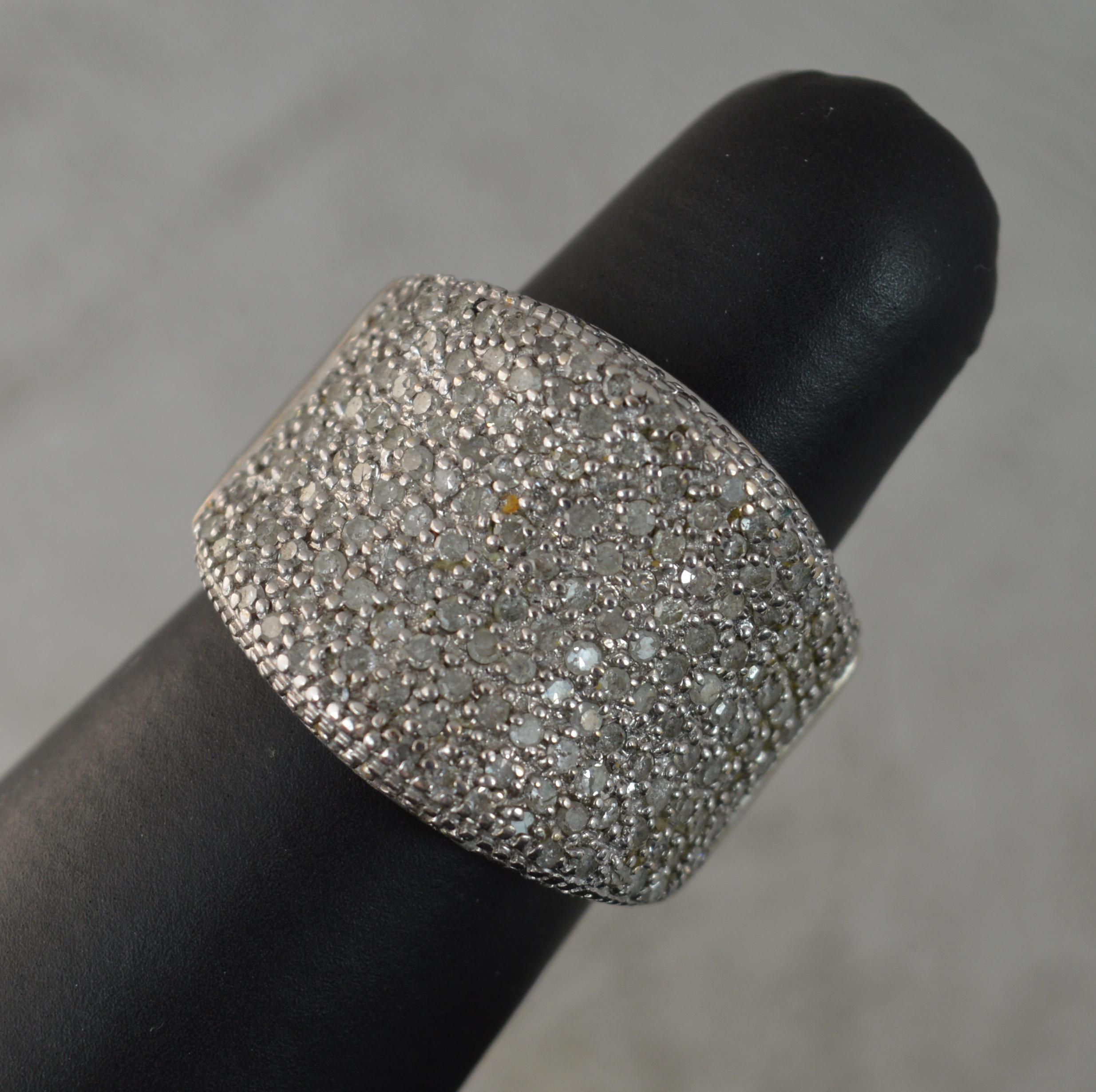 Bling 1.50 Carat Diamond and 9 Carat Gold Cluster Ring For Sale 3