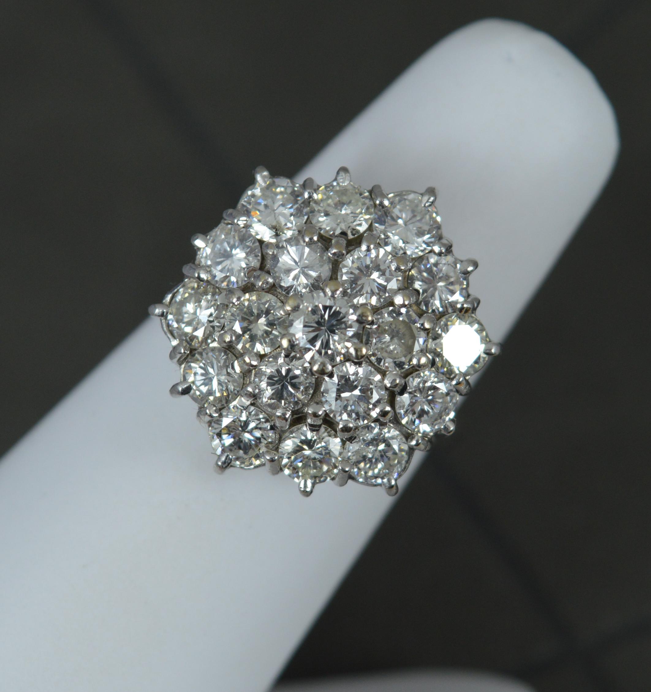 Bling 3.25 Carat Diamond and 18 Carat White Gold Cluster Cocktail Ring For Sale 4