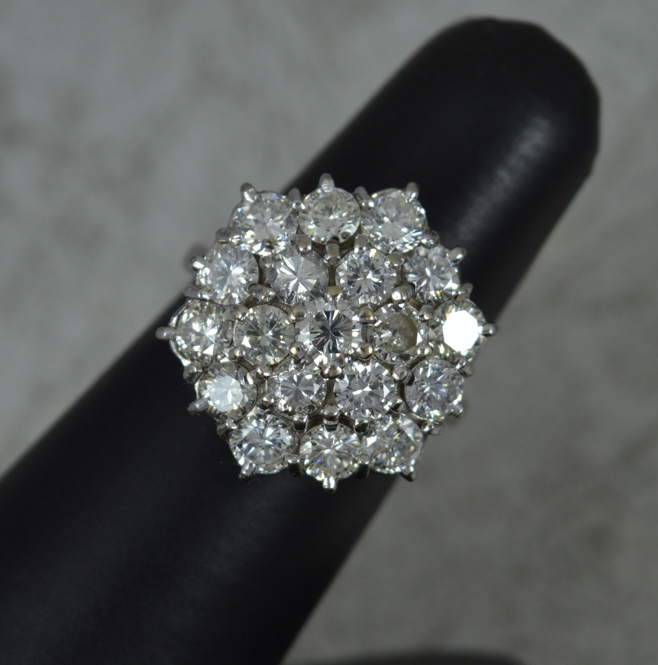 Bling 3.25 Carat Diamond and 18 Carat White Gold Cluster Cocktail Ring For Sale 5