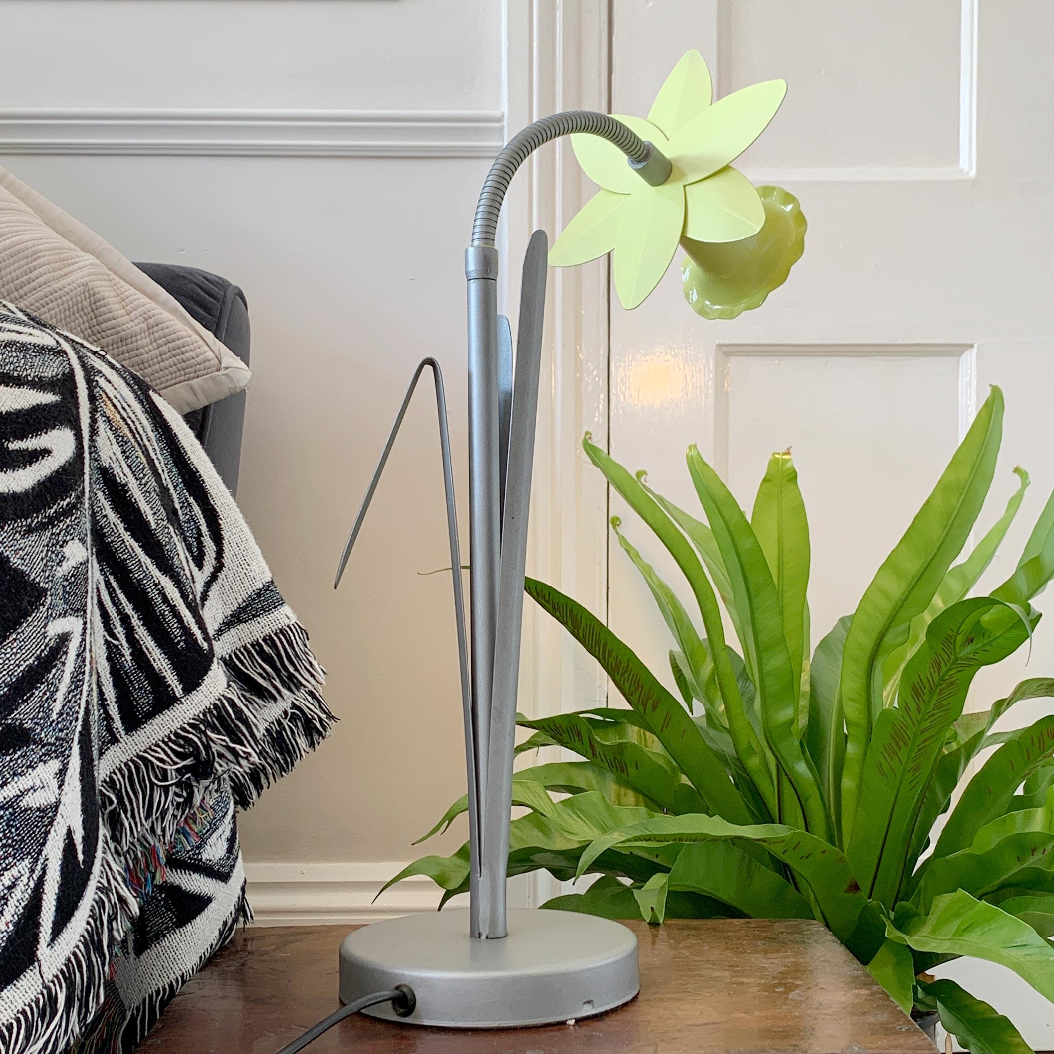 Bliss Daffodil Table Lamp, 1980s 1
