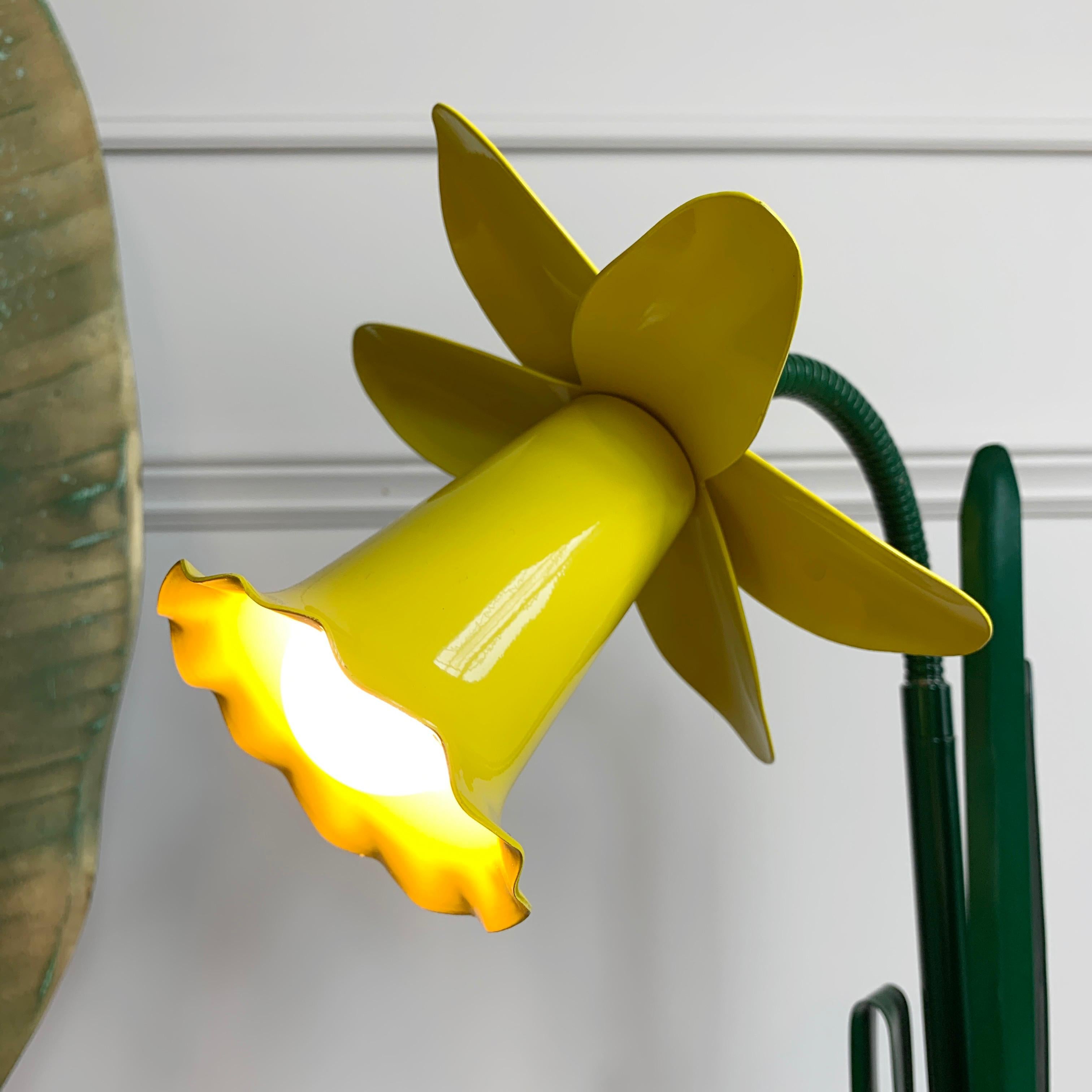 daffodil floor lamp