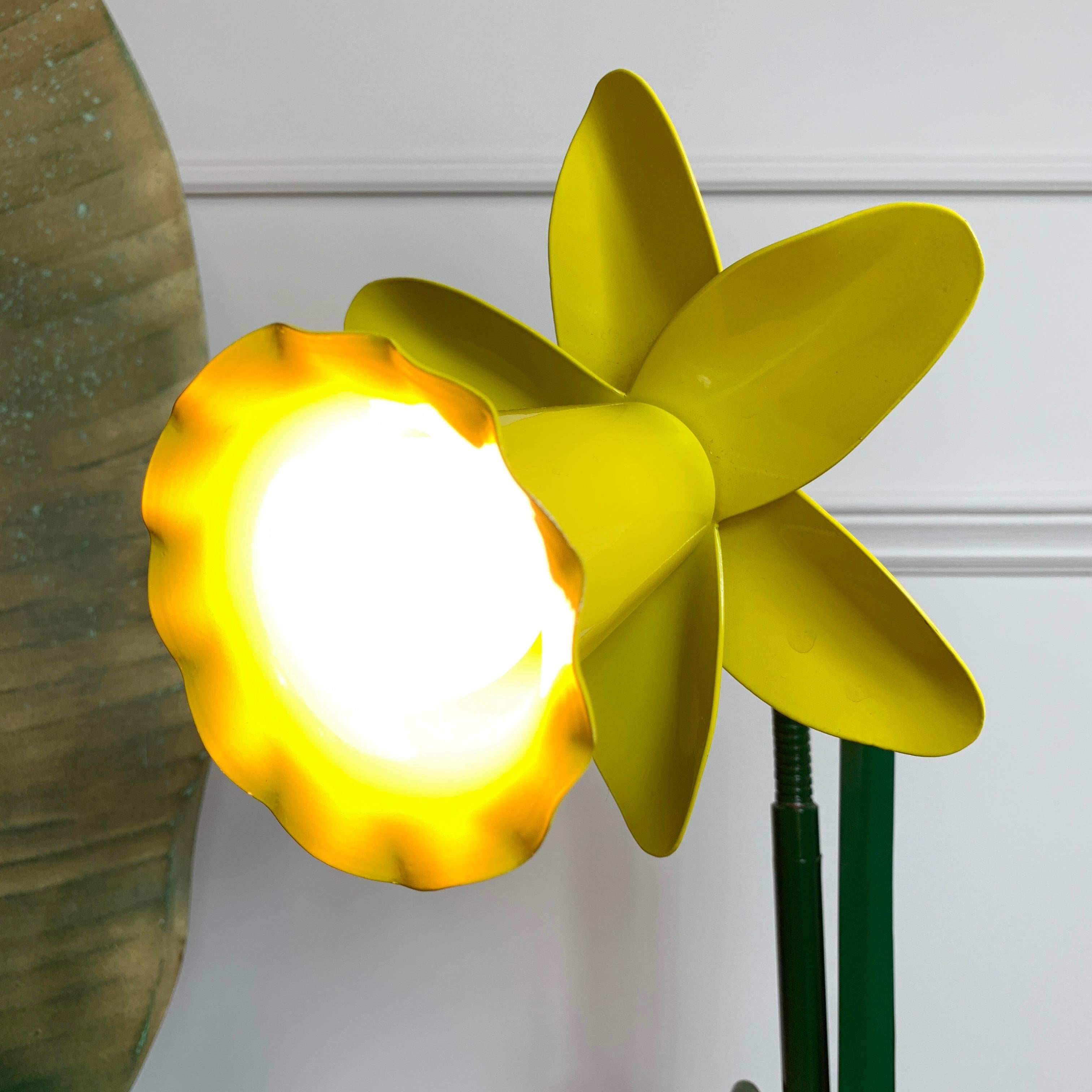 British Bliss Daffodil Table Lamp, 1980’s