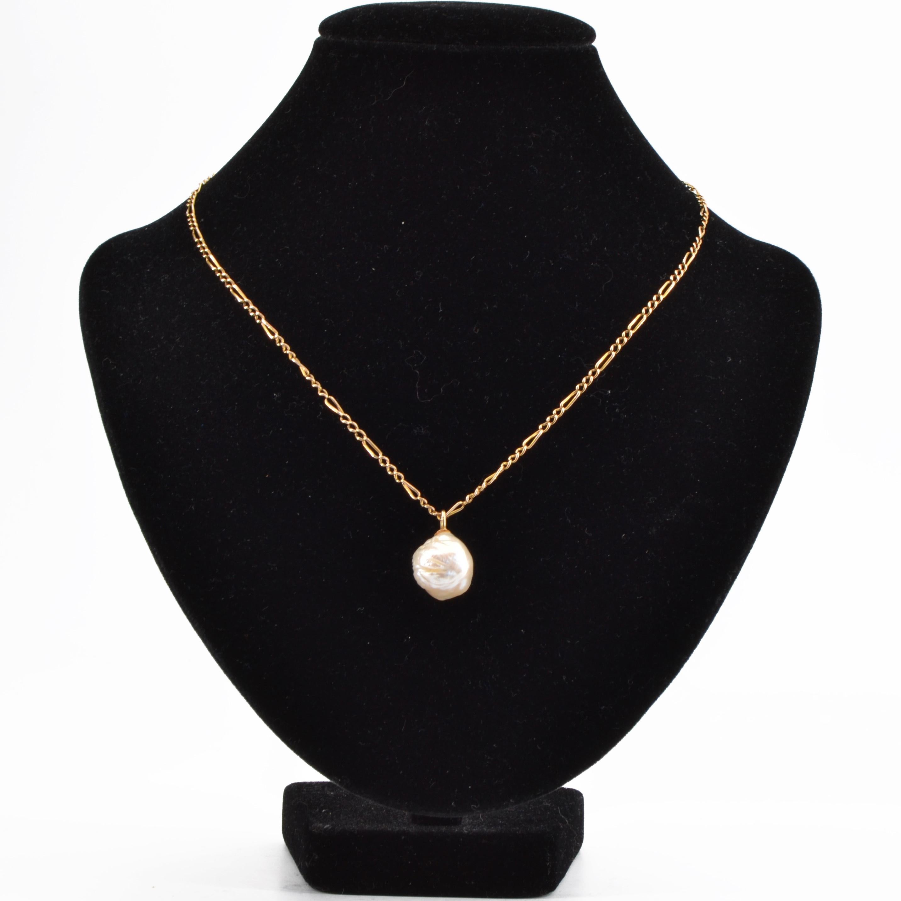 French Cut Blister Pearl Gold Pendant For Sale