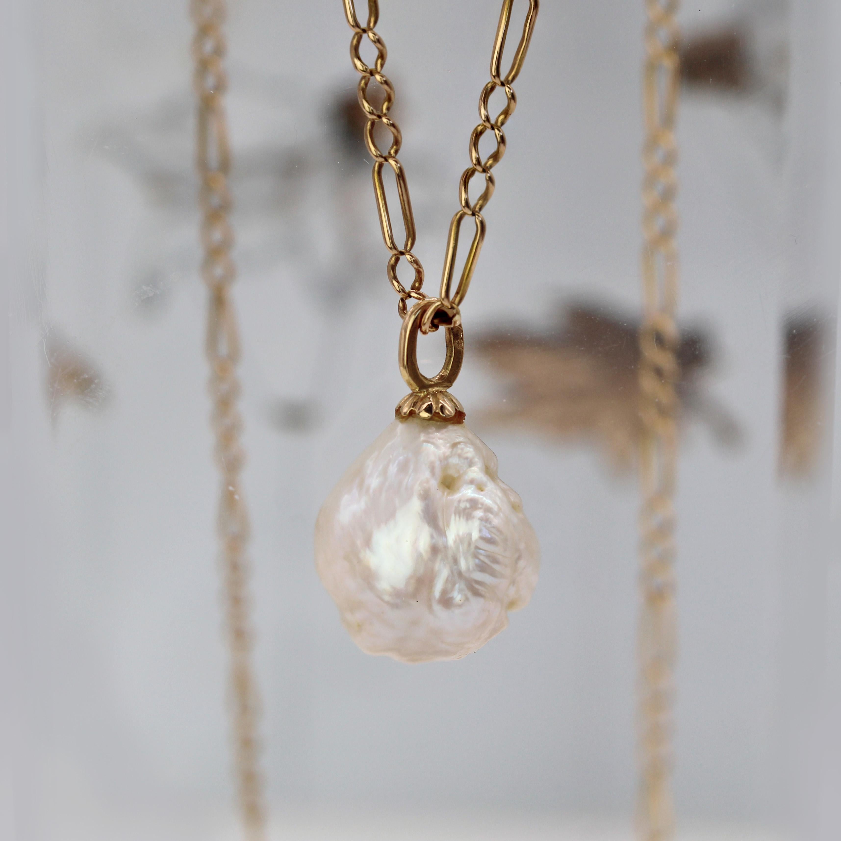 Moderno Ciondolo in oro con perla Blister in vendita