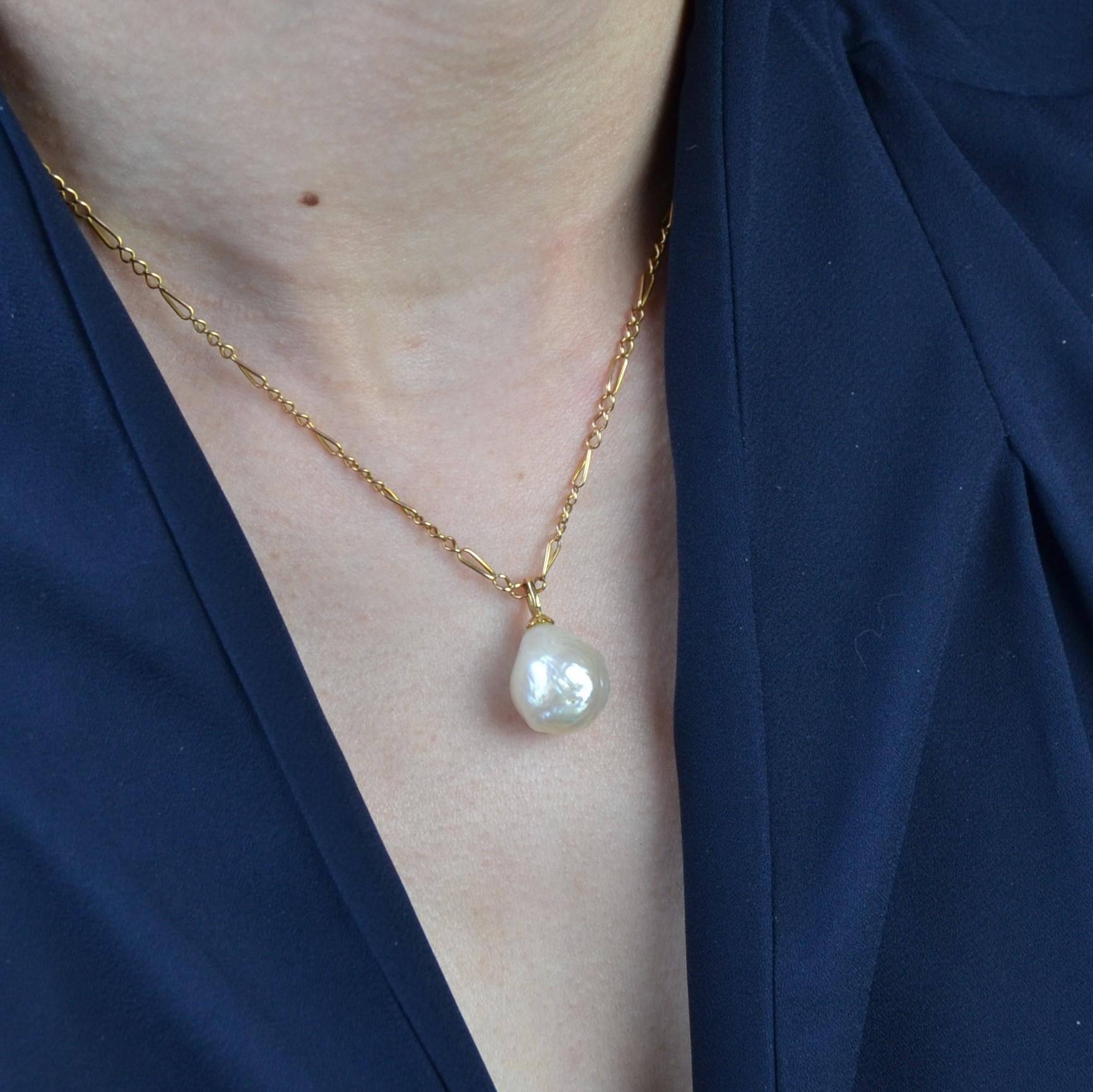 Blister Pearl Gold Pendant For Sale 2