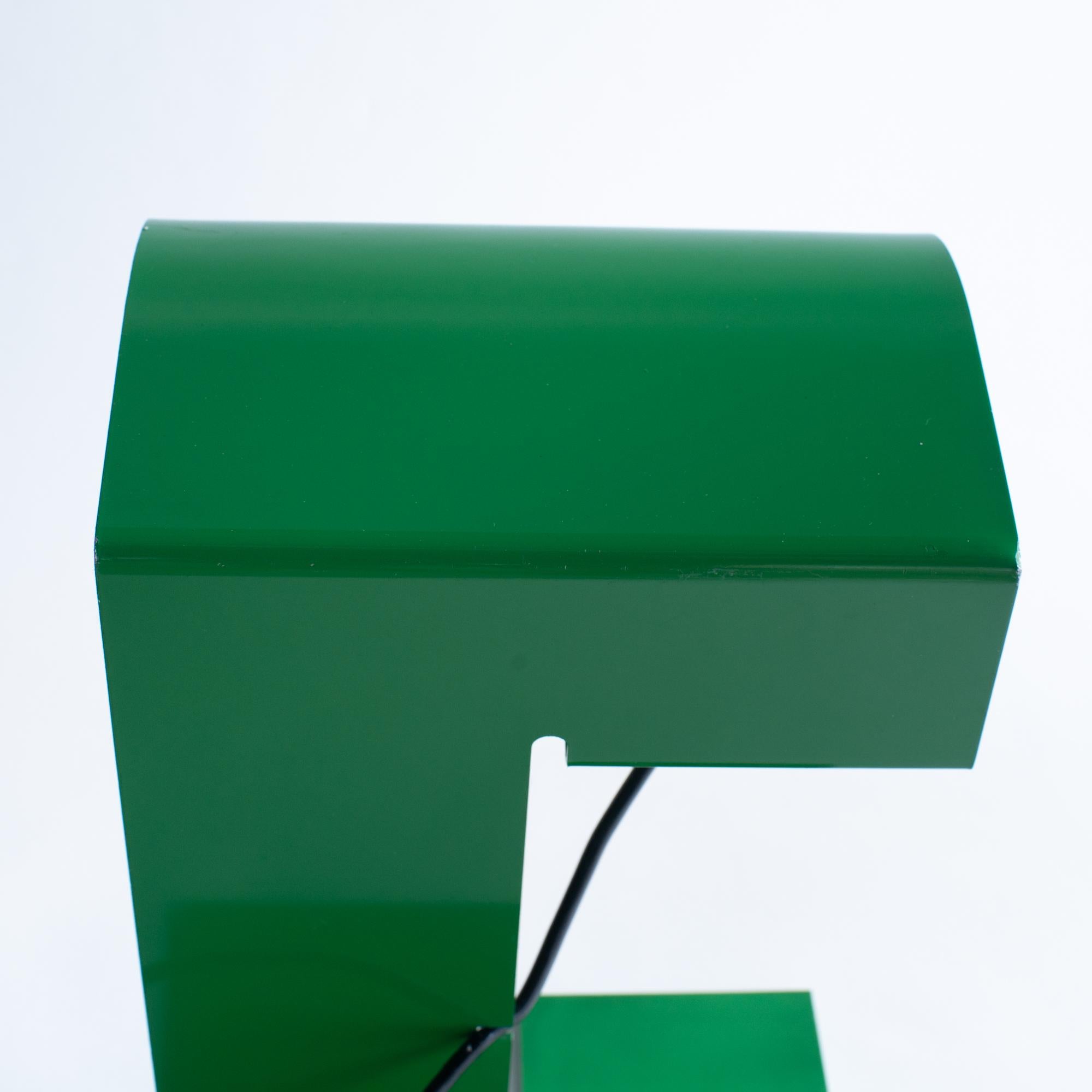 Blitz  lámpara de mesa verde Stilnovo italiano moderno en venta 3