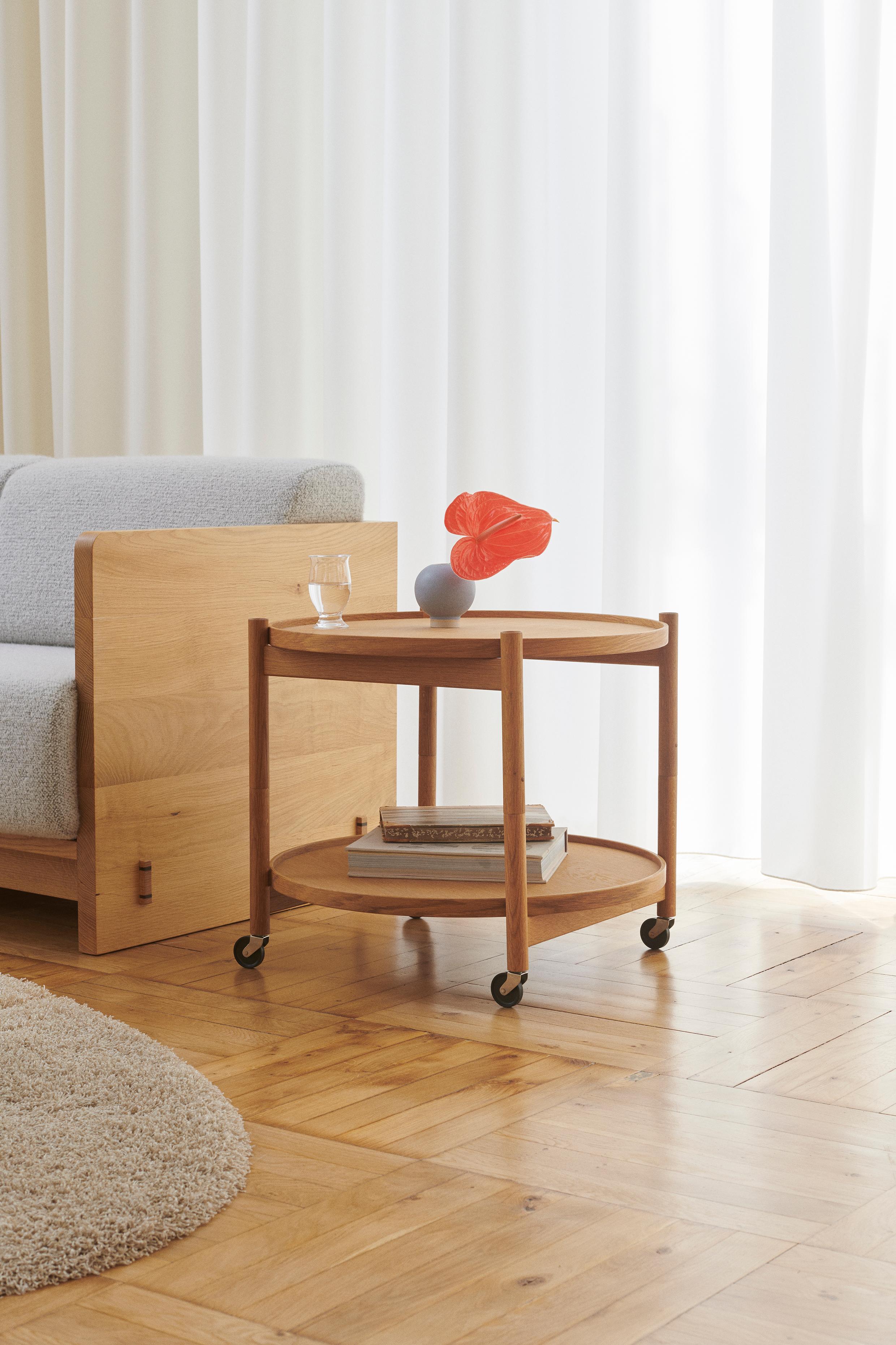 Danish Bølling Tray Table / Model 60 Veneer - Oiled Oak by Hans Bølling for Brdr-Kruger For Sale