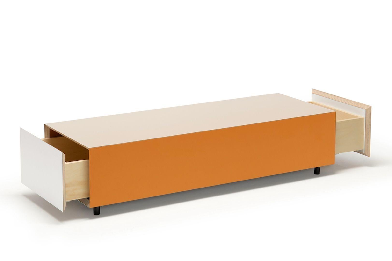 Treating colour as a material, Bloc side tables are based on the idea of recreating a hand-
drawn cube, using different tones and shades to suggest an optical illusion.
Hidden in the plywood structure is a drawer with a soft-open mechanism,